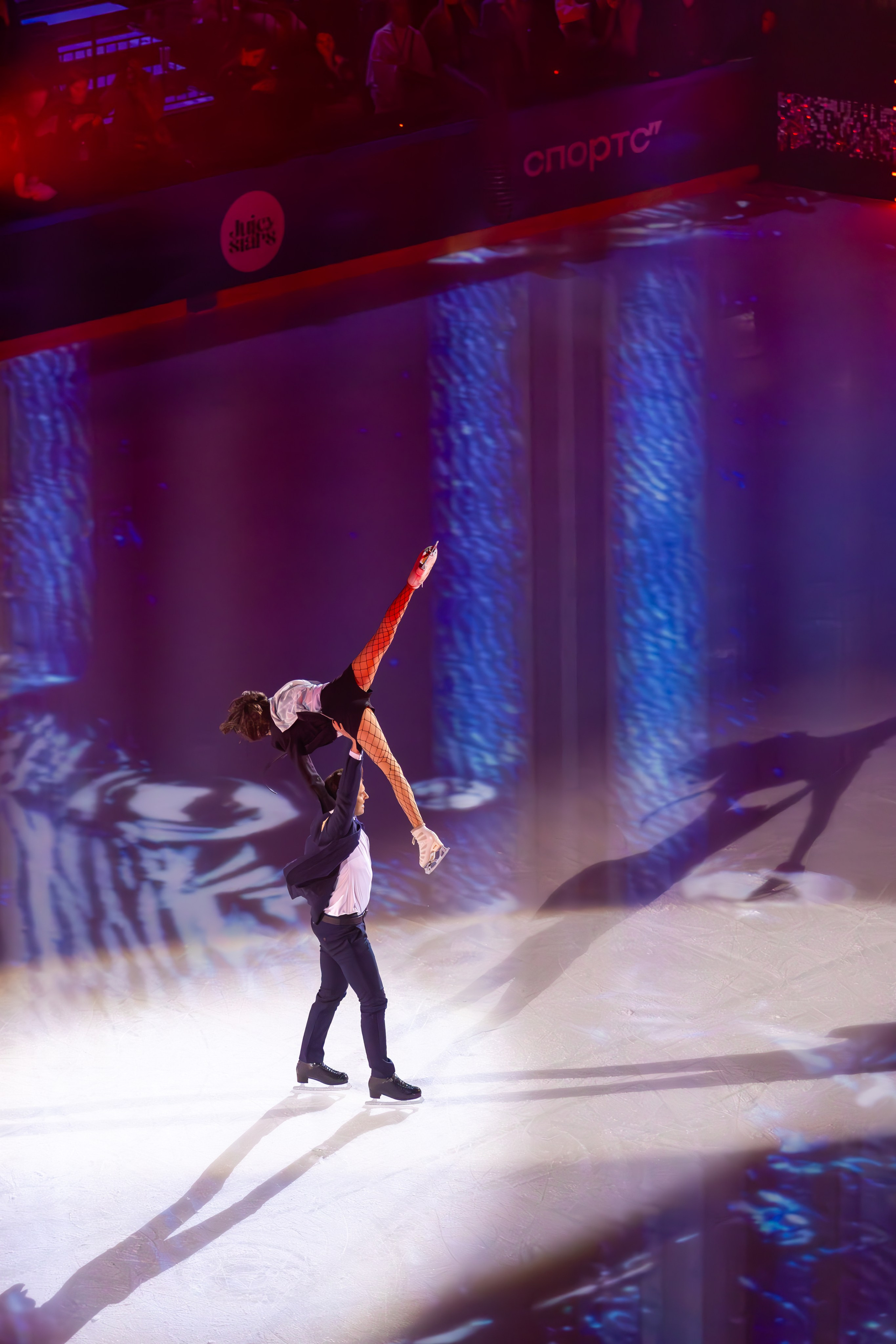 Шоу Евгении Медведевой. Фотограф Вадим Казусь