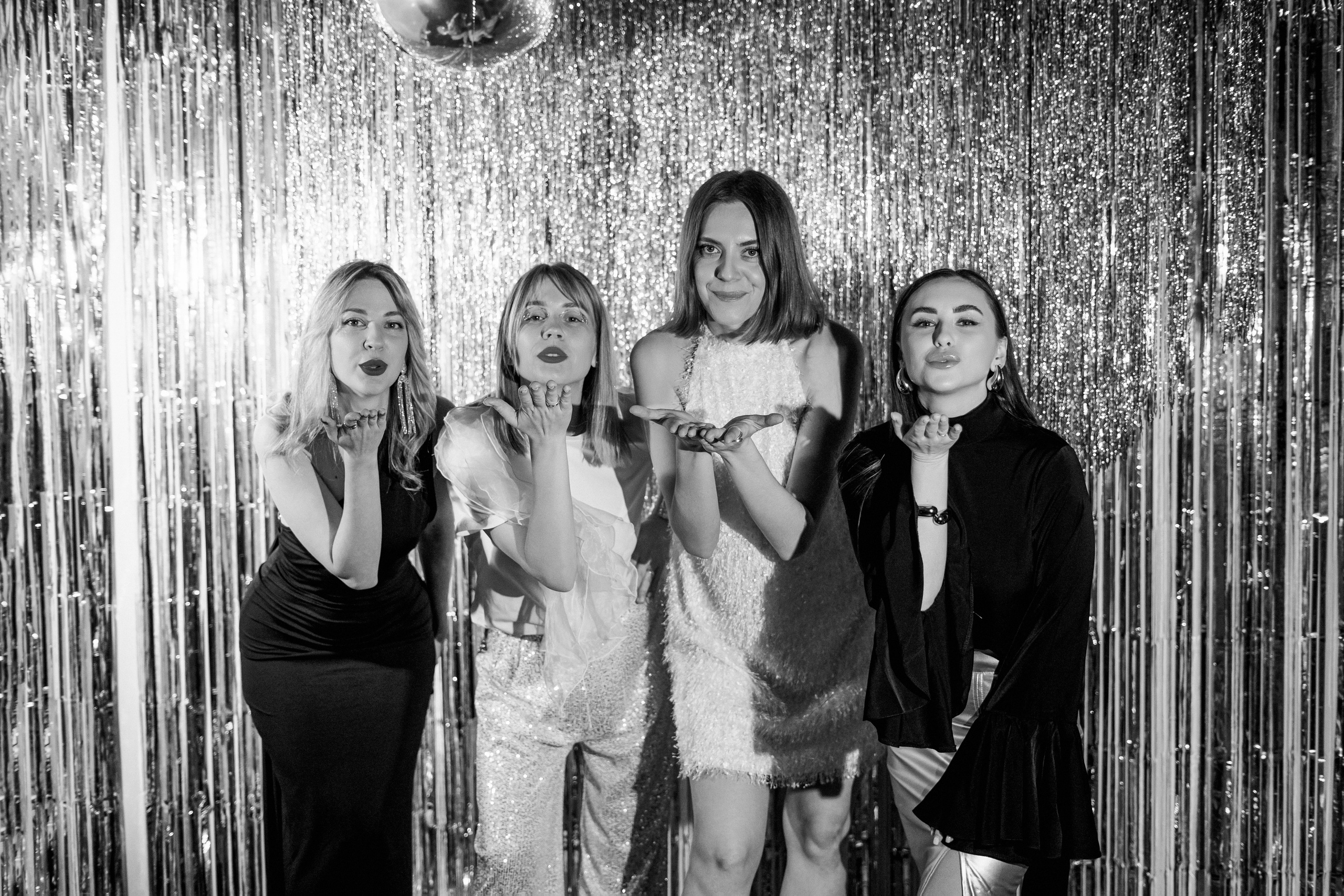 Аня маша даша маша. Фотограф Валерия Крахмалева