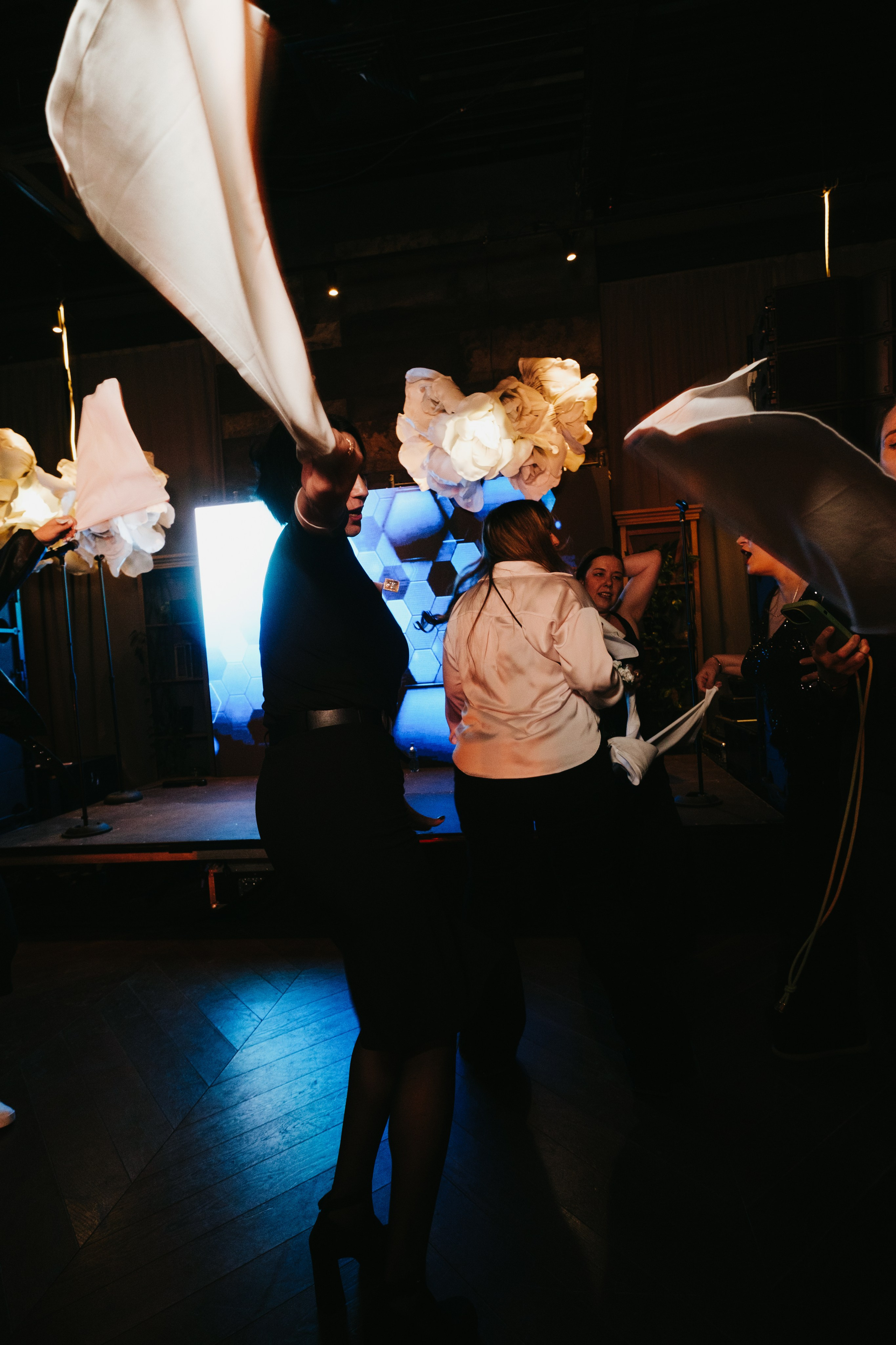 Корпоратив в Сириусу (Адлер) 10 лет компании. Свадебный фотограф Денис Ожигин в Краснодаре и крае. Эмоциональная и стильная съемка вашего дня