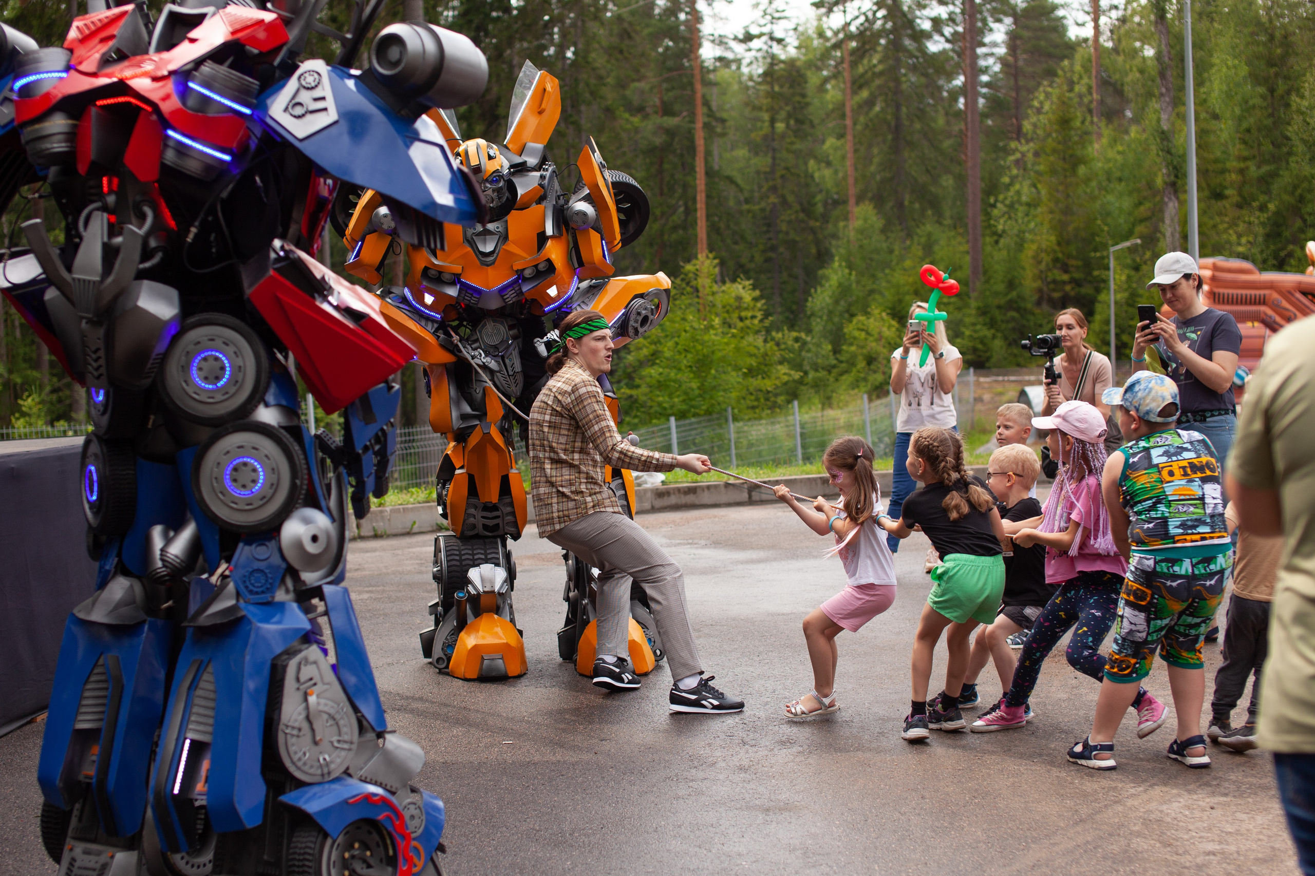 Ленгазспецстрой — День семьи. Двойняшки-фотографы Анна и Анастасия в Санкт-Петербурге