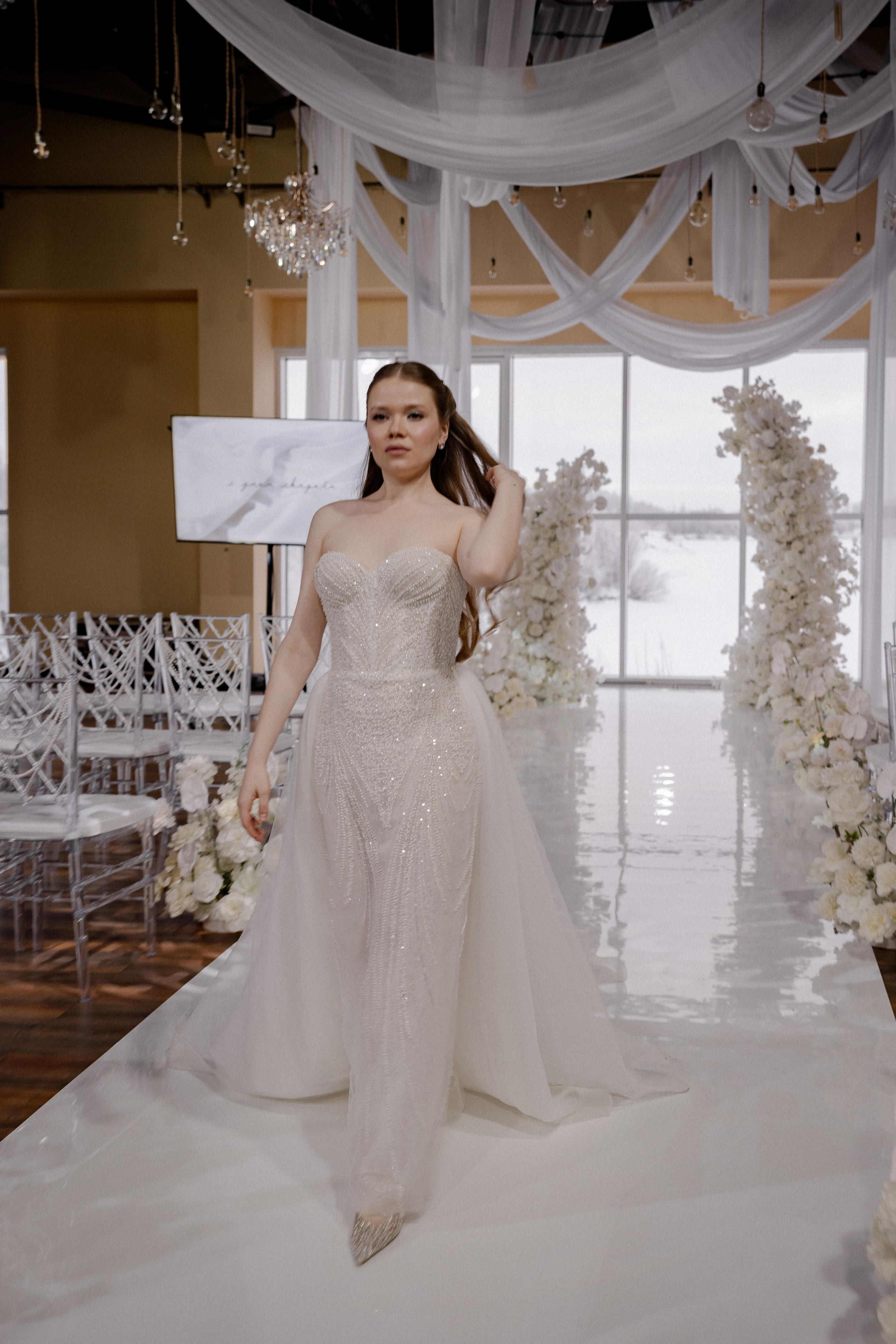 СВАДЕБНАЯ СЬЕМКА СБОРОВ В ОТЕЛЕ И ВЫЕЗД НА ЦЕРЕМОНИЮ (СНЯТО В СИБИРЕ В НИЖНЕВАРТОВСКЕ). Профессиональный фотограф, Санкт-Петербург — Виктория Богомолова