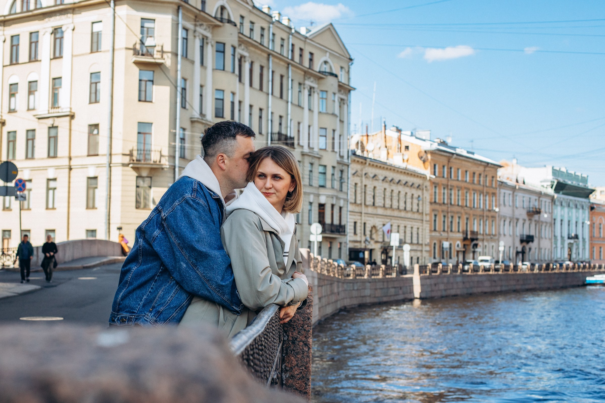 Ирина и Евгений в мае. Фотопрогулка в Петербурге. Индивидуальный и семейный фотограф в Санкт-Петербурге