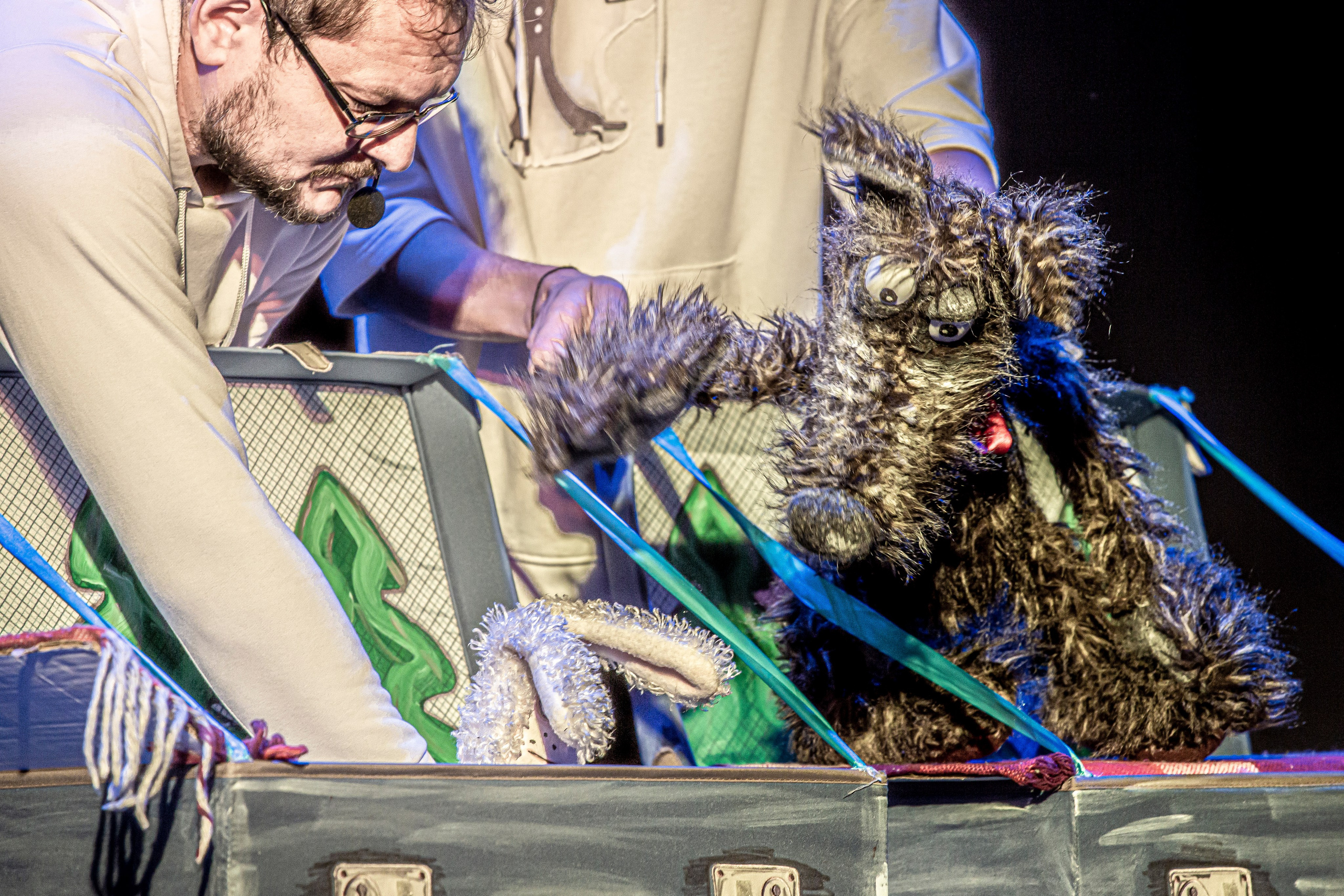 Спектакль театра Саквояж О Красной шапочке. Фотограф в Сочи Юрий Шептаев