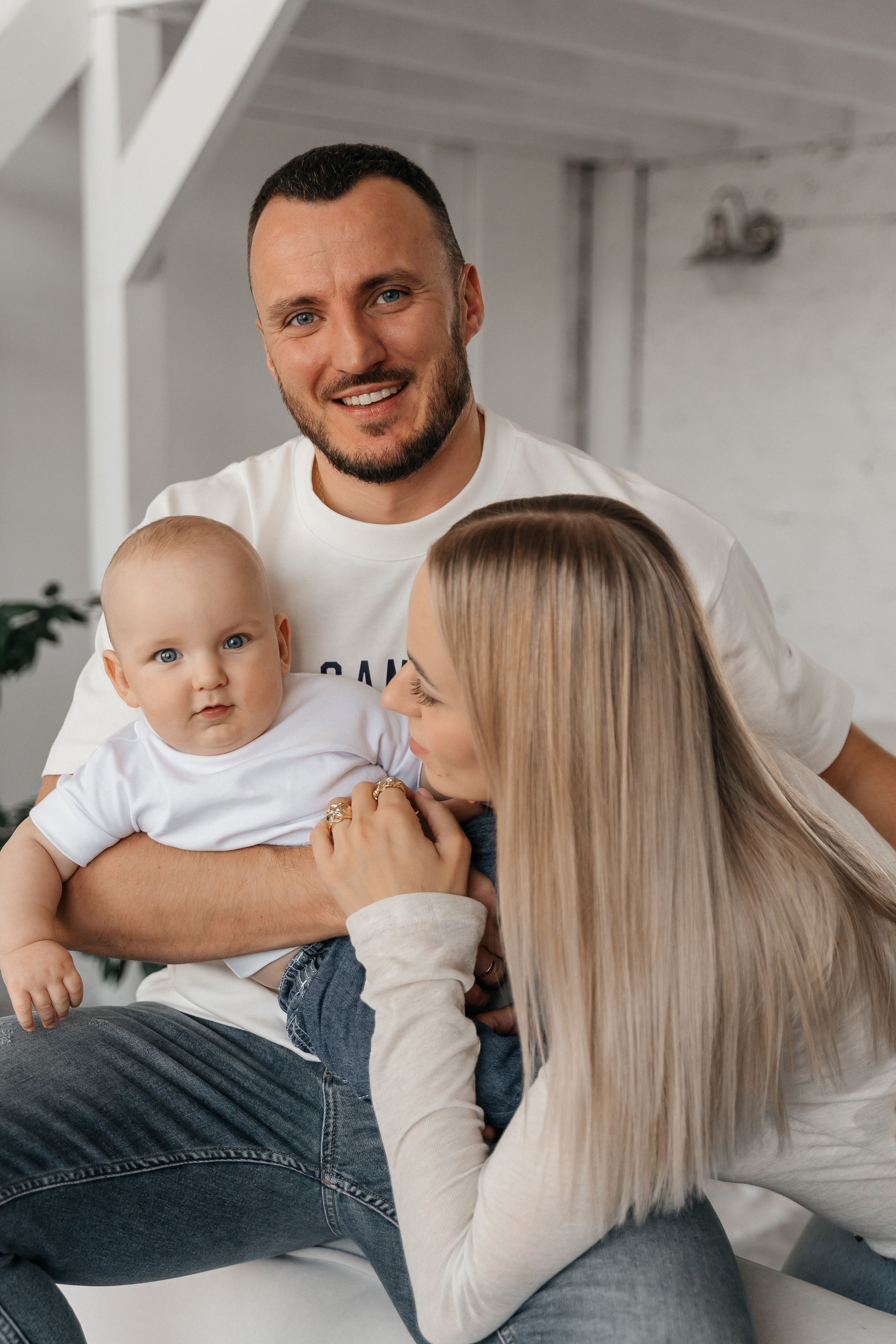 Саша, Юля и Лев. Волик Мария