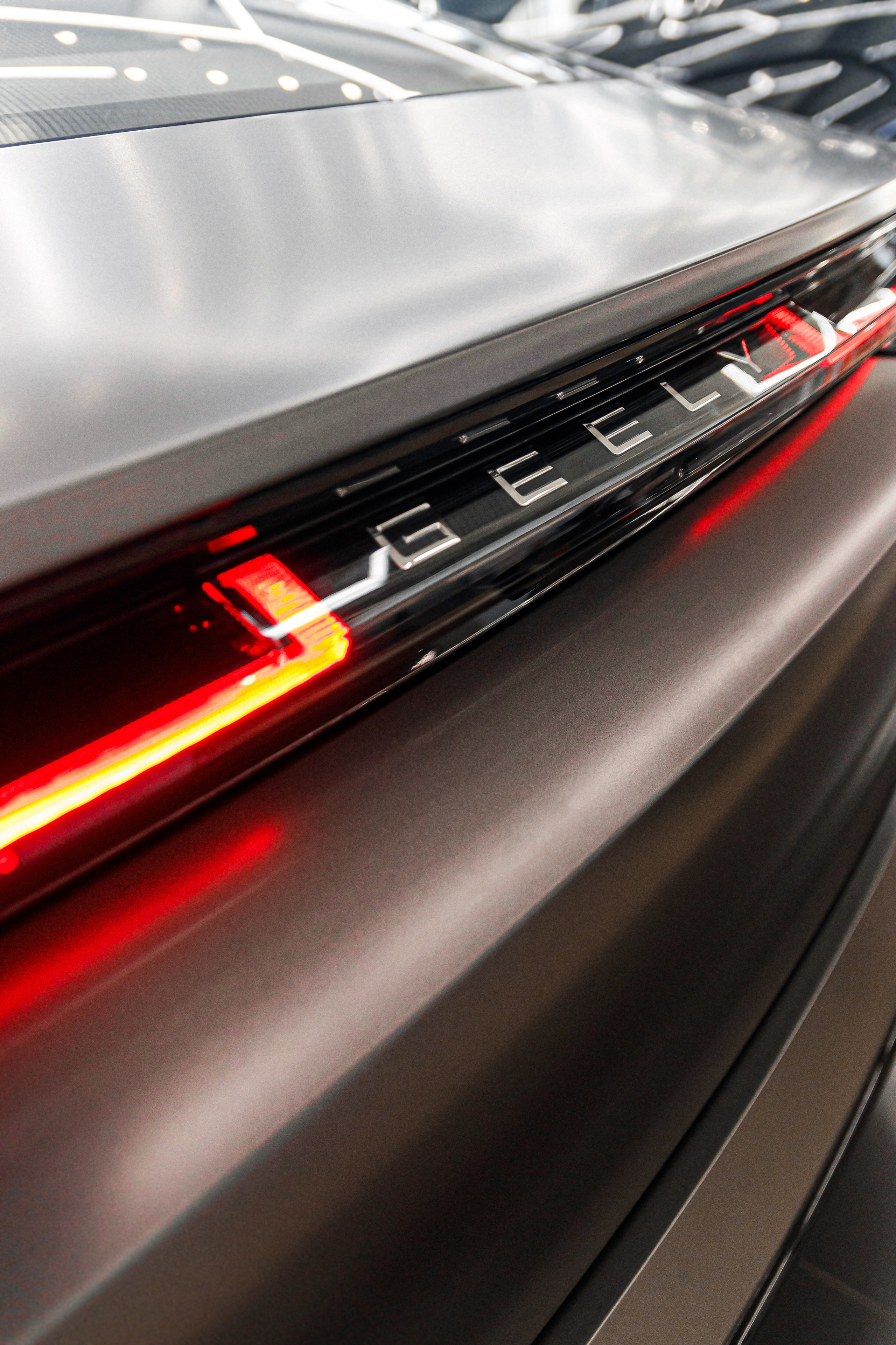 Джили Центр Минск. Свадебный фотограф Минск, Фаниполь, Беларусь Кирилл Напреев