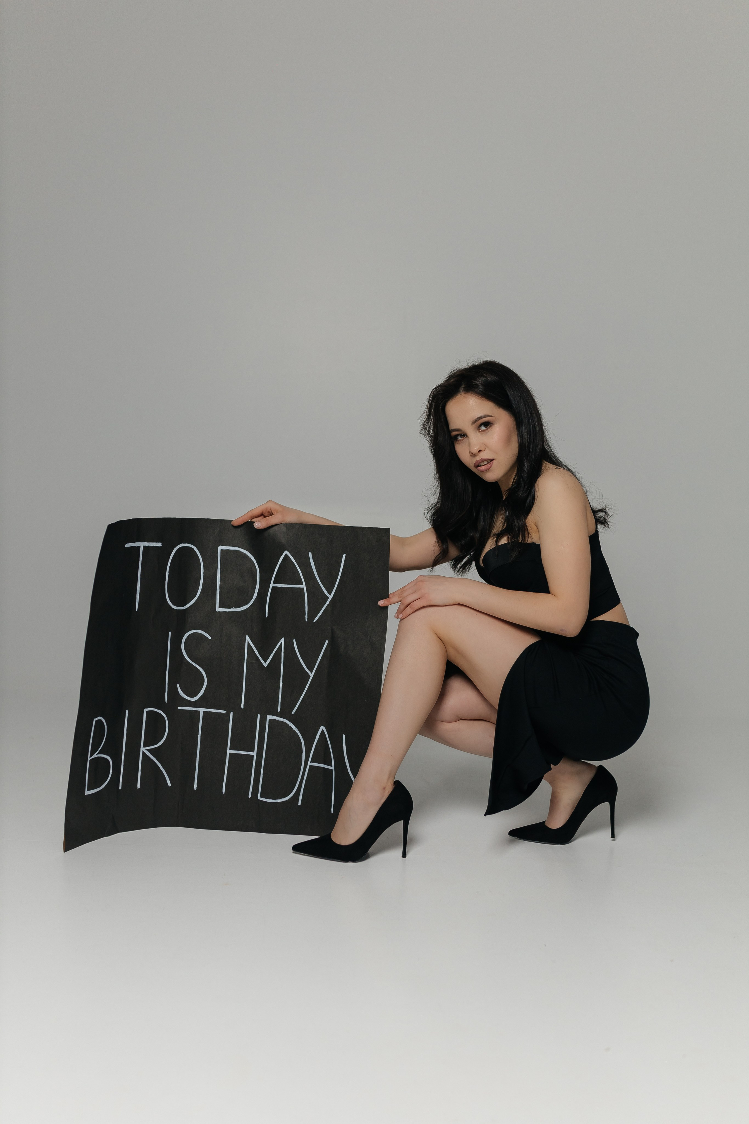 Настя и день рождения в фотостудии. Свадебный фотограф в Ростове-на-Дону и Азове Малявка Анастасия