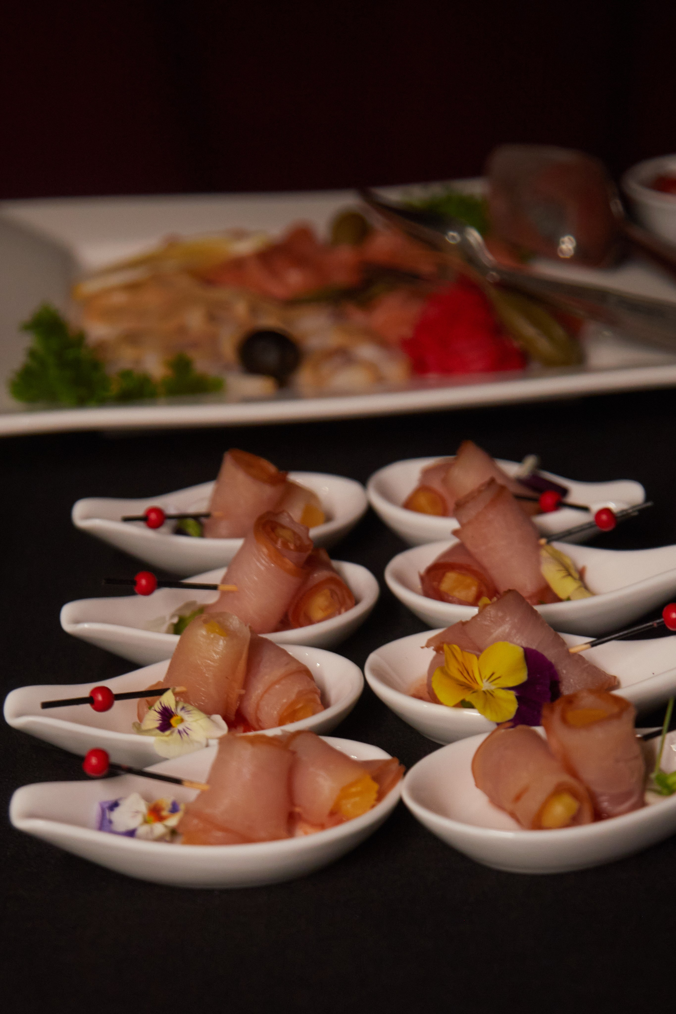 Кейтеринг  — фуд-фотография: закуски