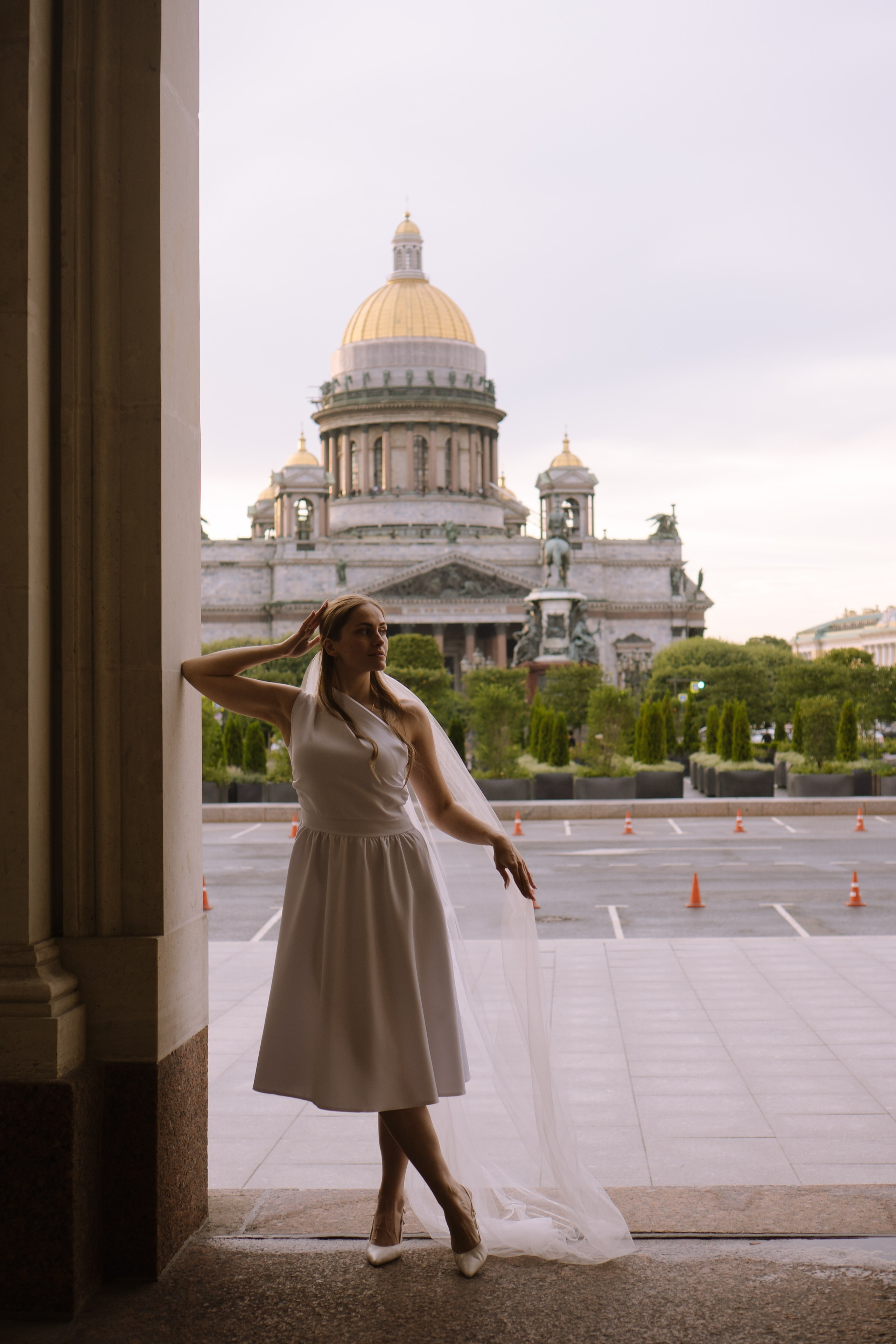 СВАДЕБНАЯ СЬЕМКА С ИСАКИЕВСКИМ СОБОРОМ, АСТОРИЯ И ЗАКОНОДАТЕЛЬНОЕ СОБРАНИЕ. Профессиональный фотограф, Санкт-Петербург — Виктория Богомолова