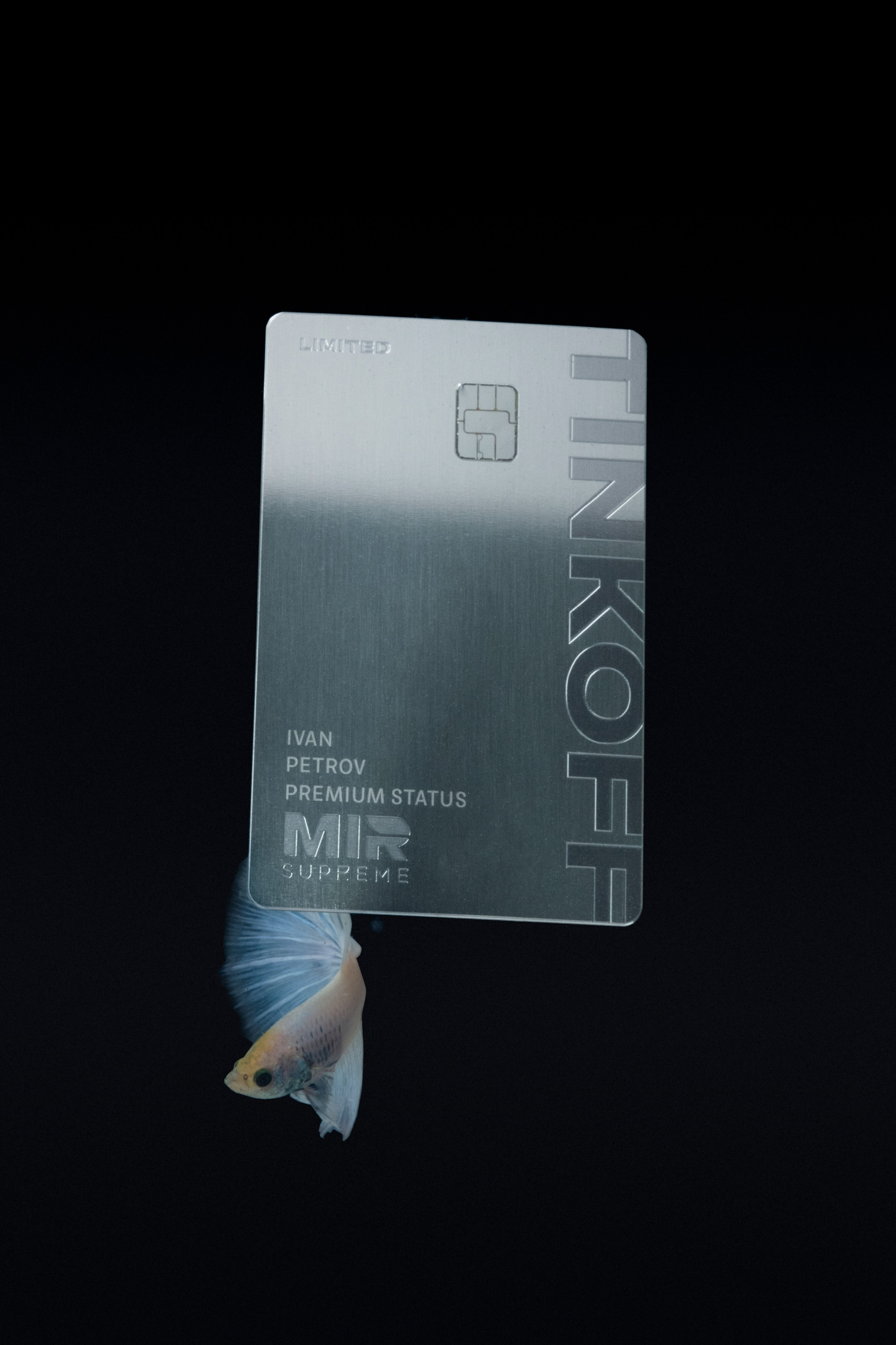 Tinkoff. Креативный продюсер / сет—дизайнер