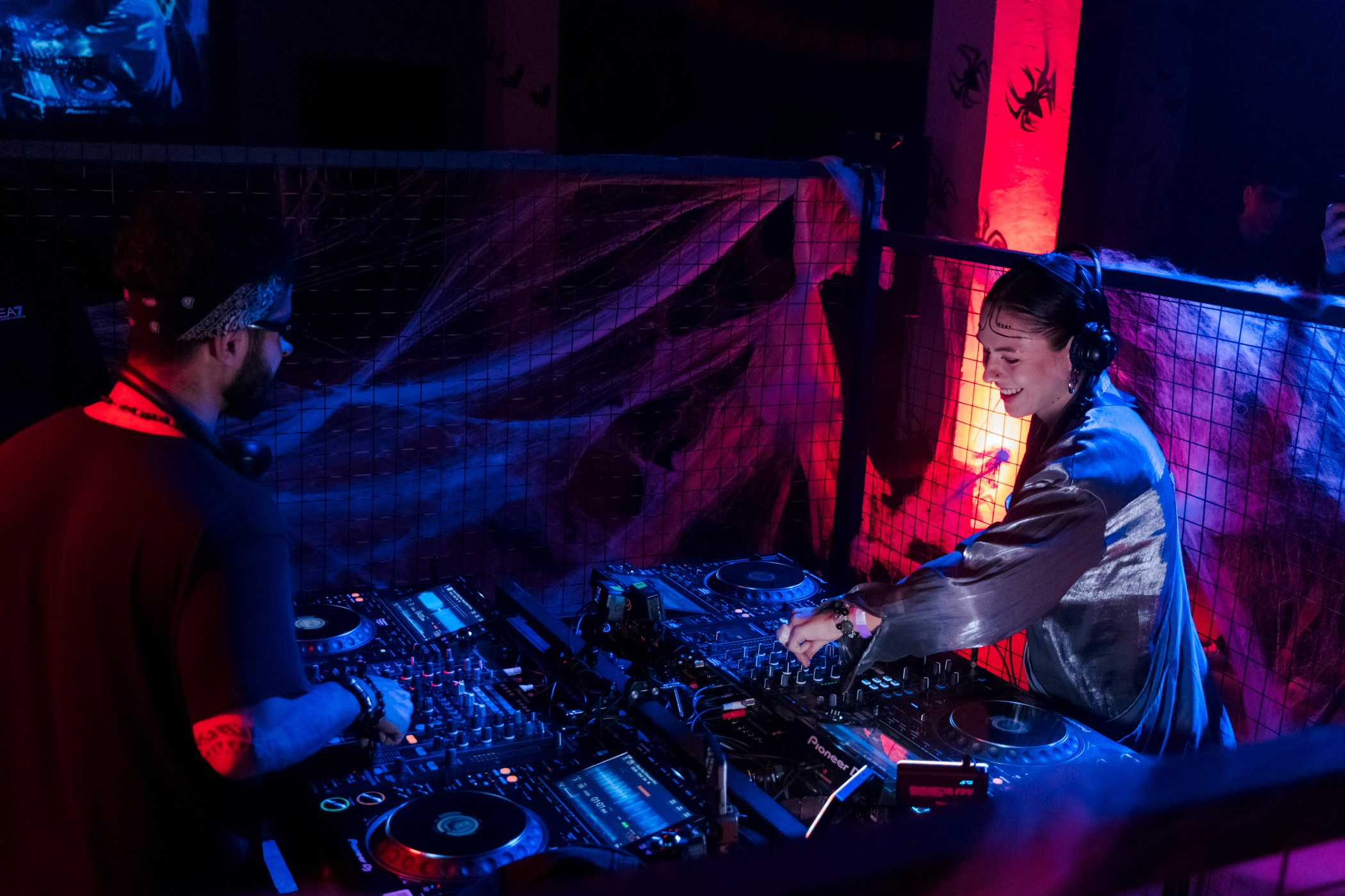 Ночные заведения. Фотограф в Санкт-Петербурге — Петрович Милан