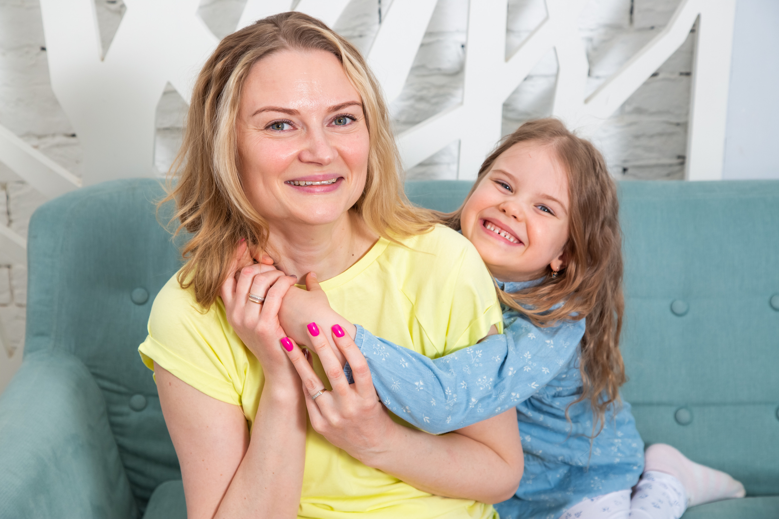 Фотосессия для мамы и дочки в студии. Галина Шарапова Детский и семейный фотограф Москва