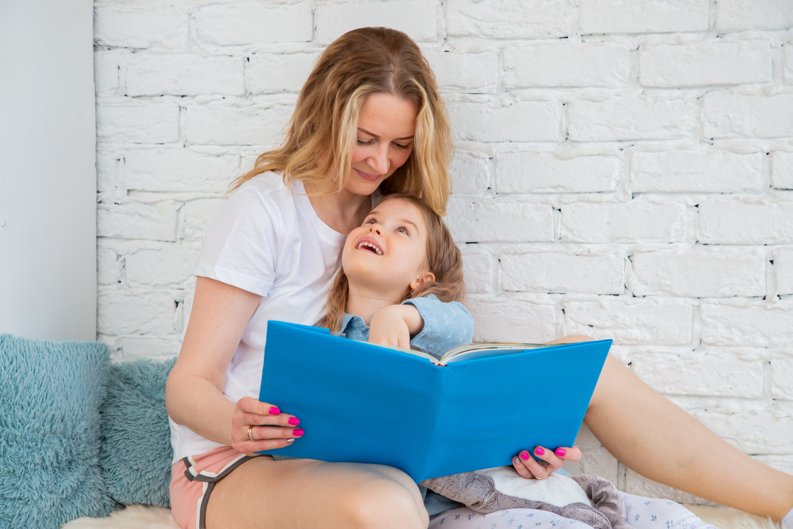 Фотосессия для мамы и дочки в студии. Галина Шарапова Детский и семейный фотограф Москва