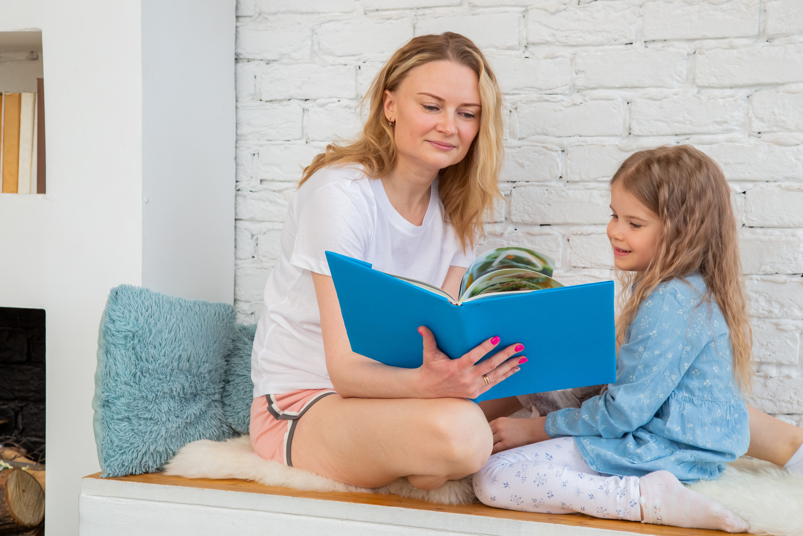 Фотосессия для мамы и дочки в студии. Галина Шарапова Детский и семейный фотограф Москва