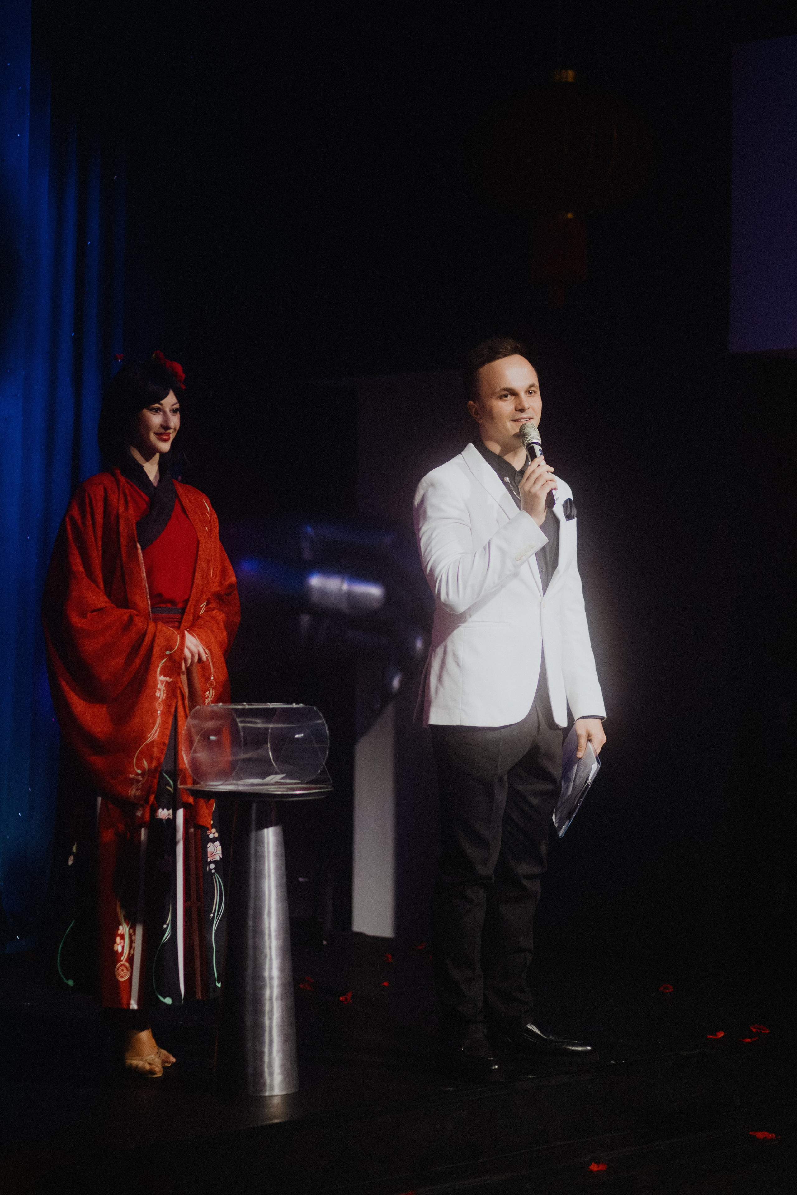 8 марта (воскресенье). BENUAR Restaurant