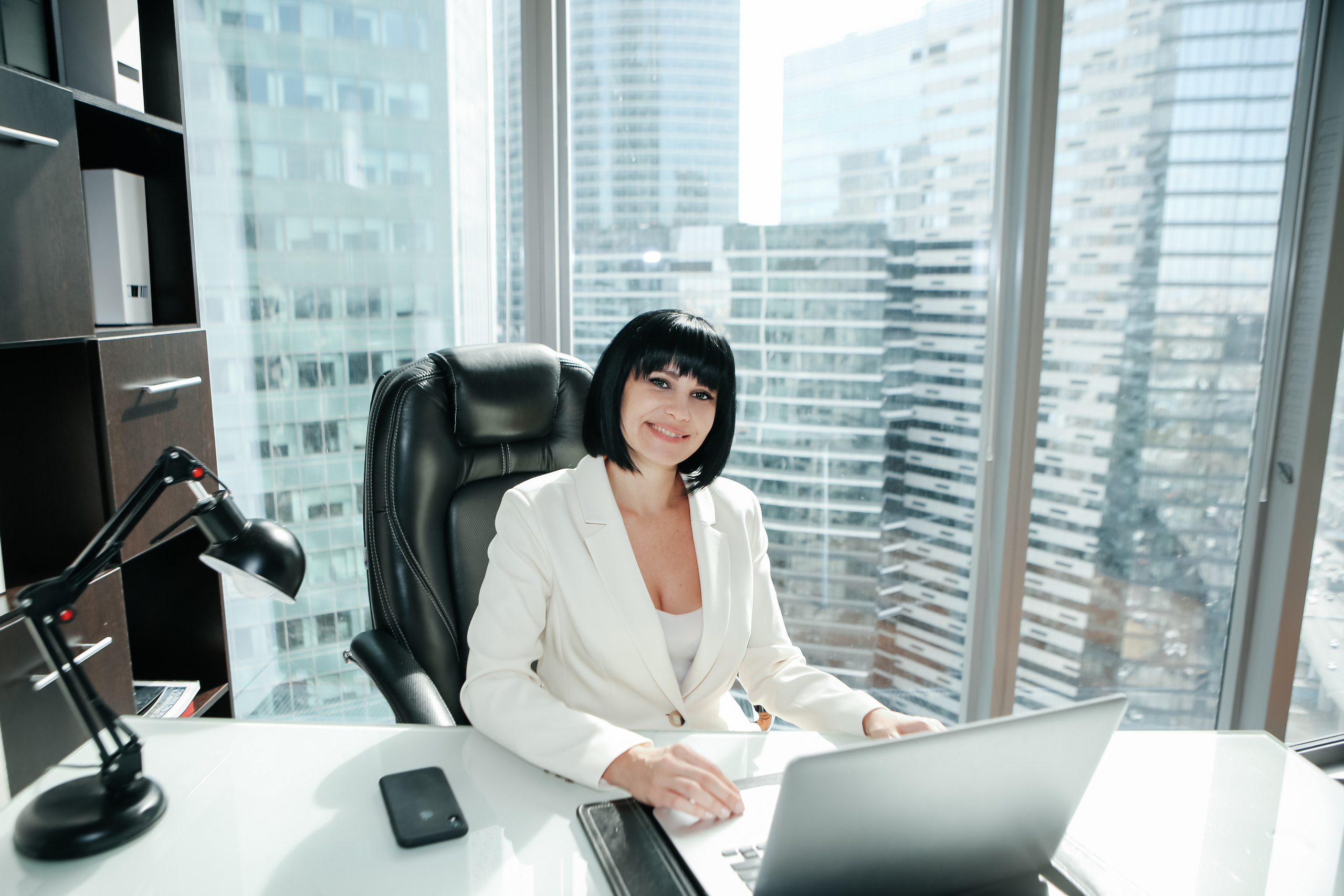 Контент съёмка в Сити. Фотограф на Новой риге и в Москве Елена Елис