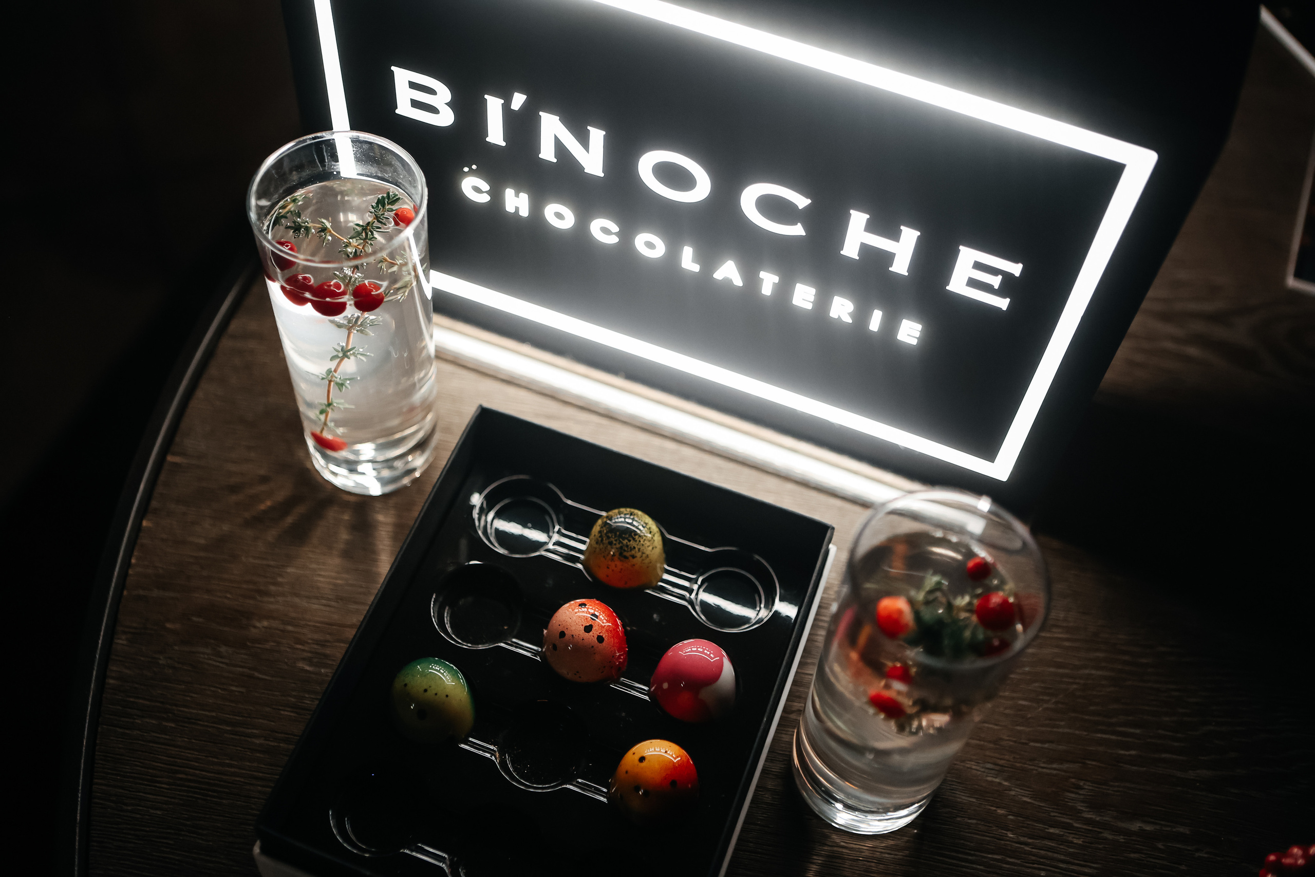 2 года журналу Your charter solution. Фотограф на Новой риге и в Москве Елена Елис