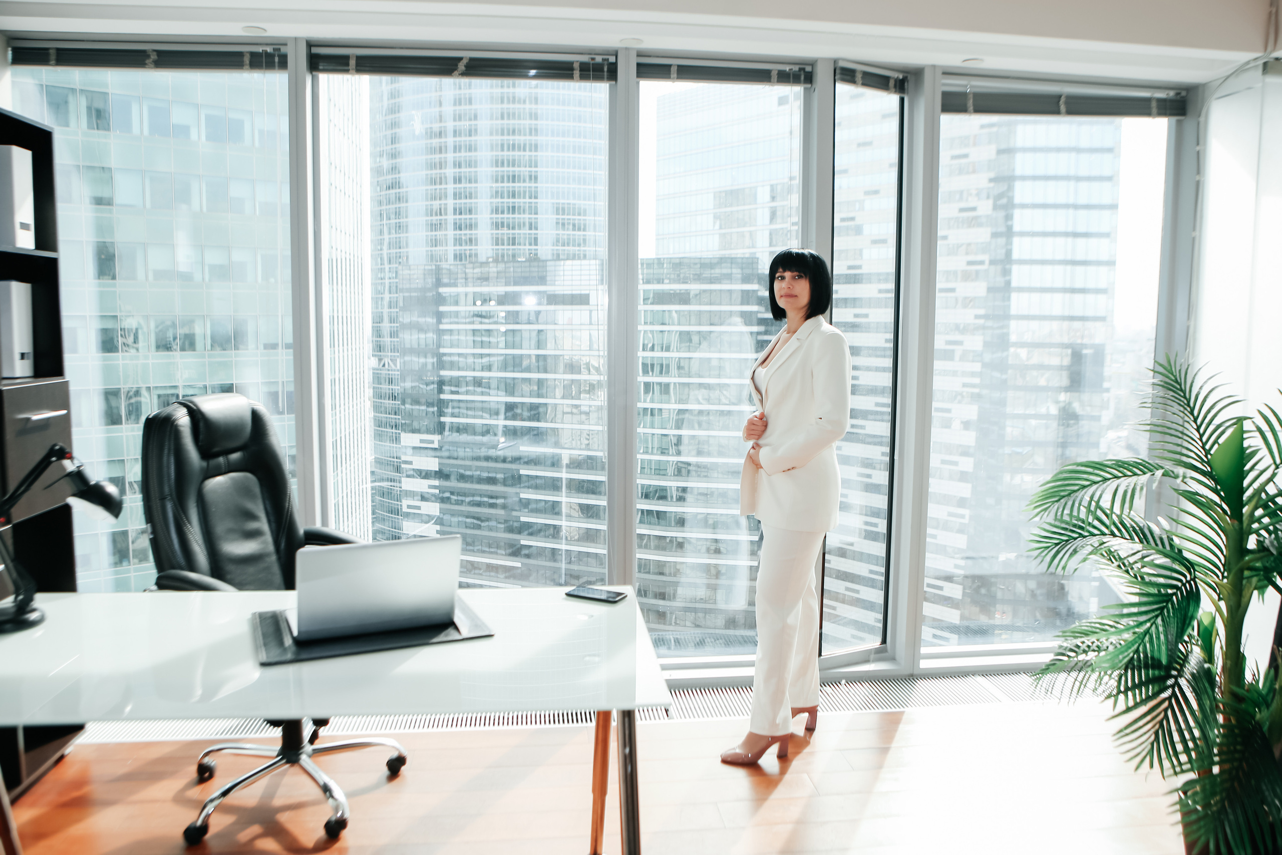 Контент съёмка в Сити. Фотограф на Новой риге и в Москве Елена Елис