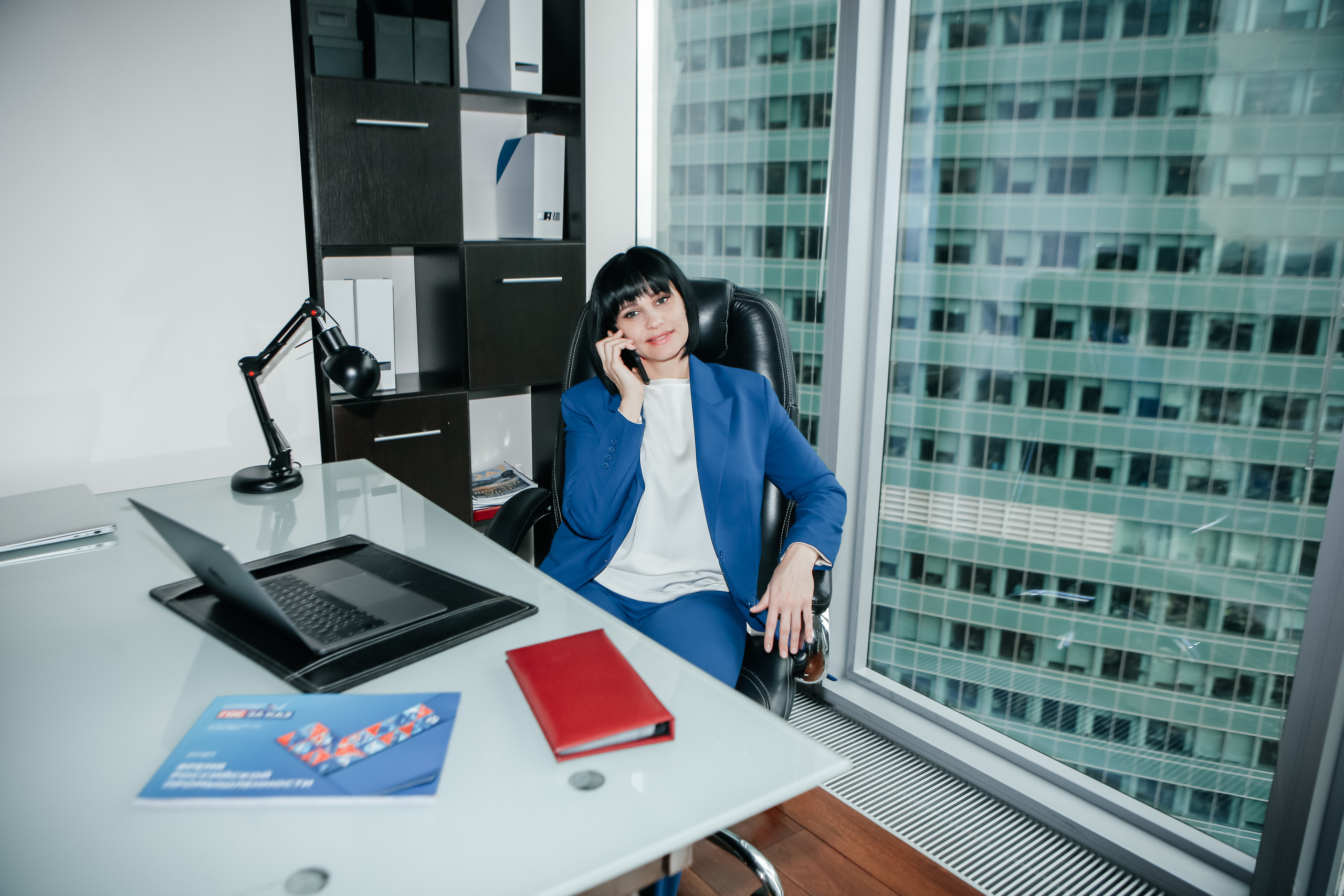 Контент съёмка в Сити. Фотограф на Новой риге и в Москве Елена Елис