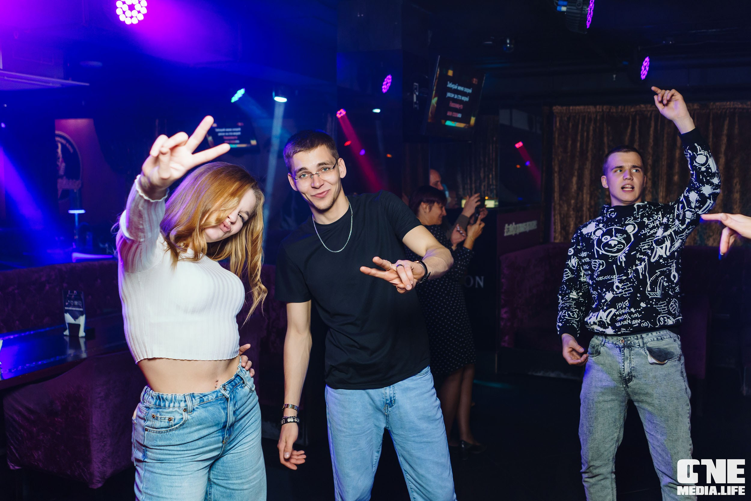 Караоке марафон в караоке-клубе Эйфория. One Media Life: фоторепортажи, фотоотчеты с мероприятий и заведений