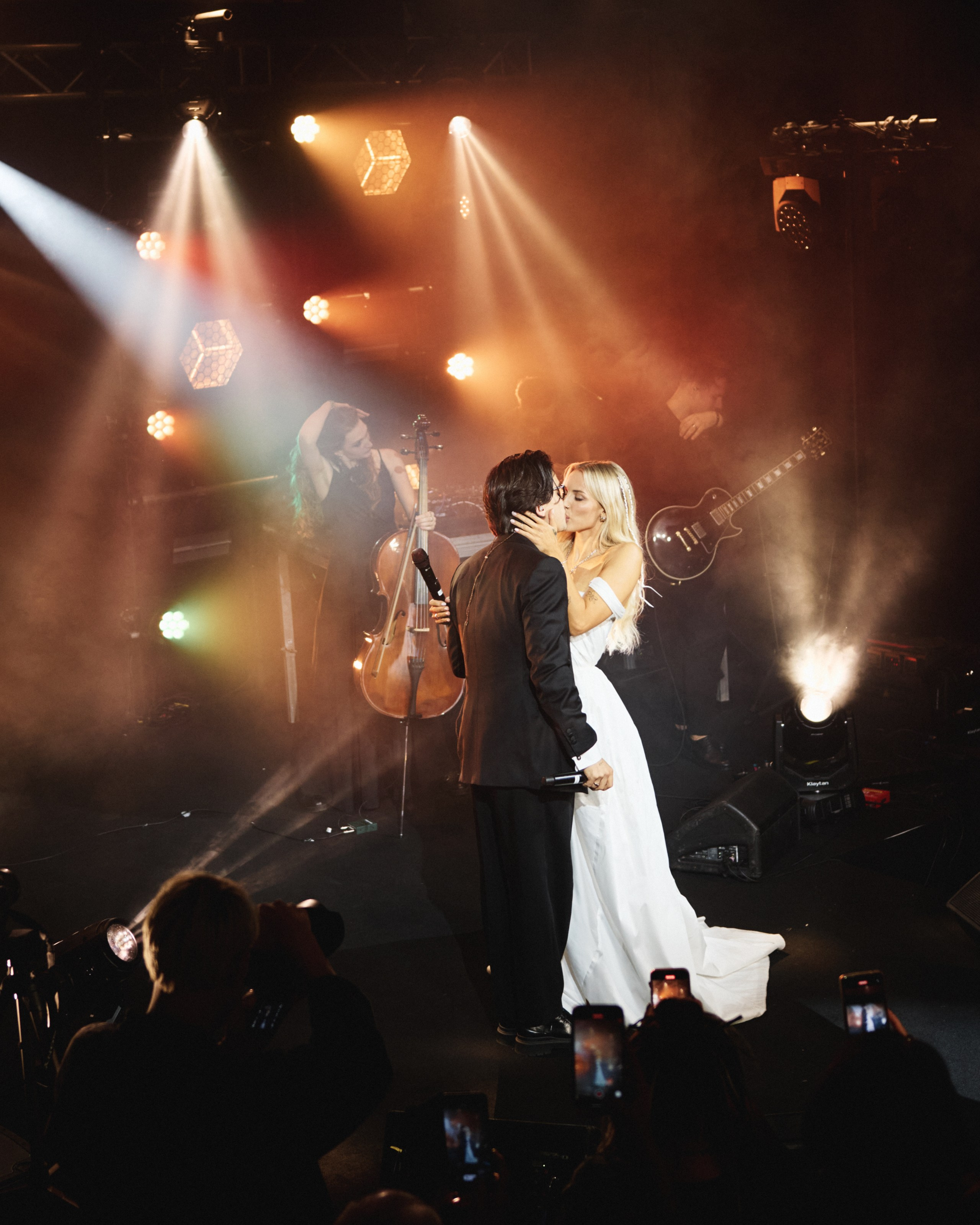 Mary Gu & Toli Wildways. VENSKAYA WEDDING & EVENT PLANNER