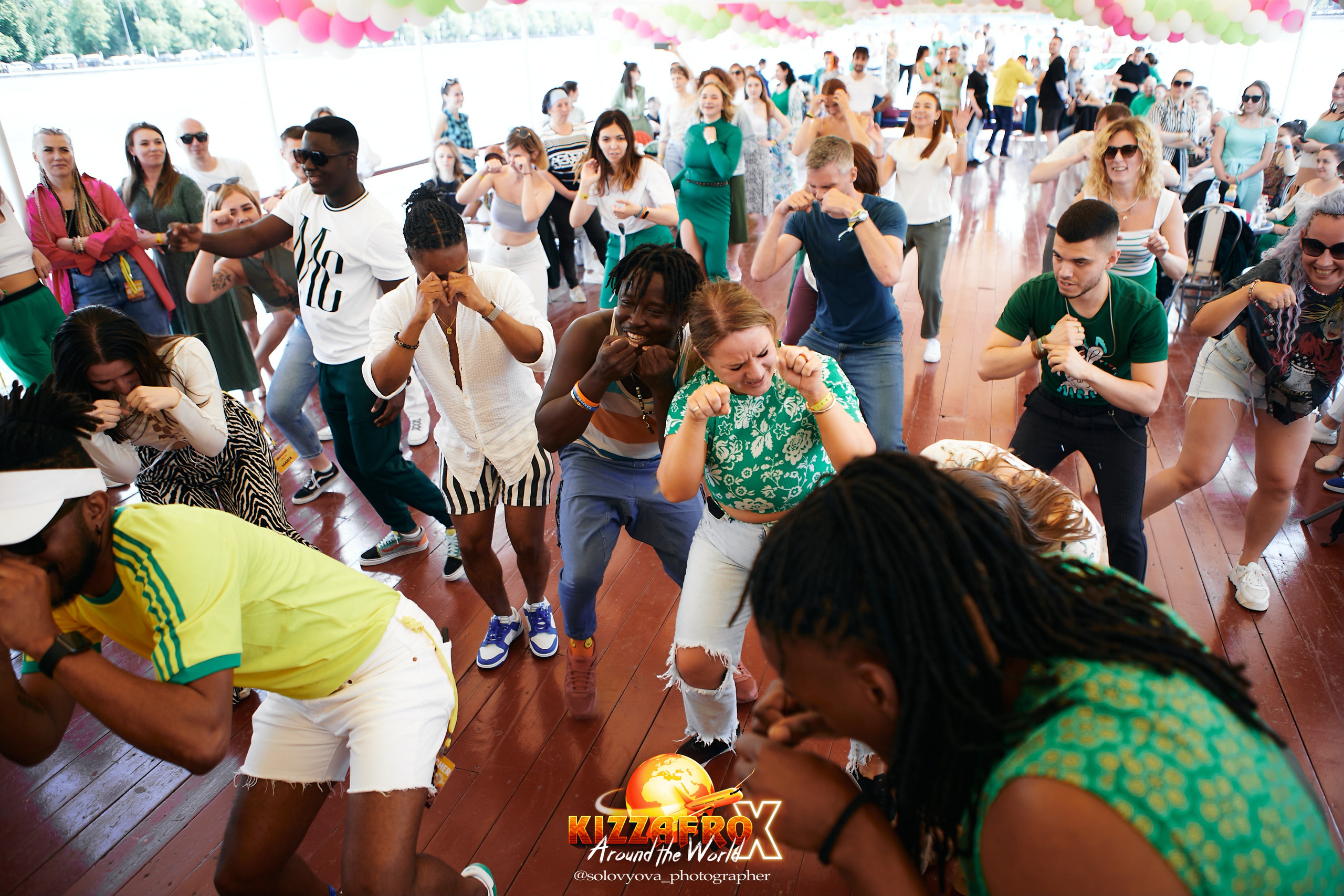 Boat party. Свадебный фотограф