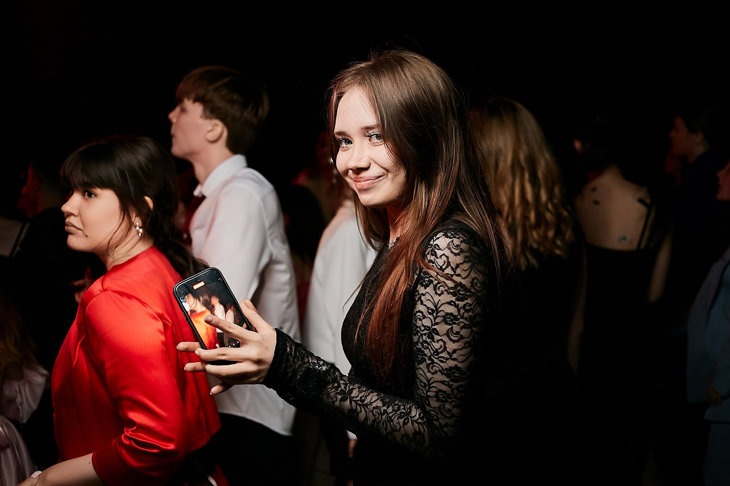 Выпускной 2024 концертный зал Академия ВТБ. Фотограф и Видеограф в Москве. Олег Корушев