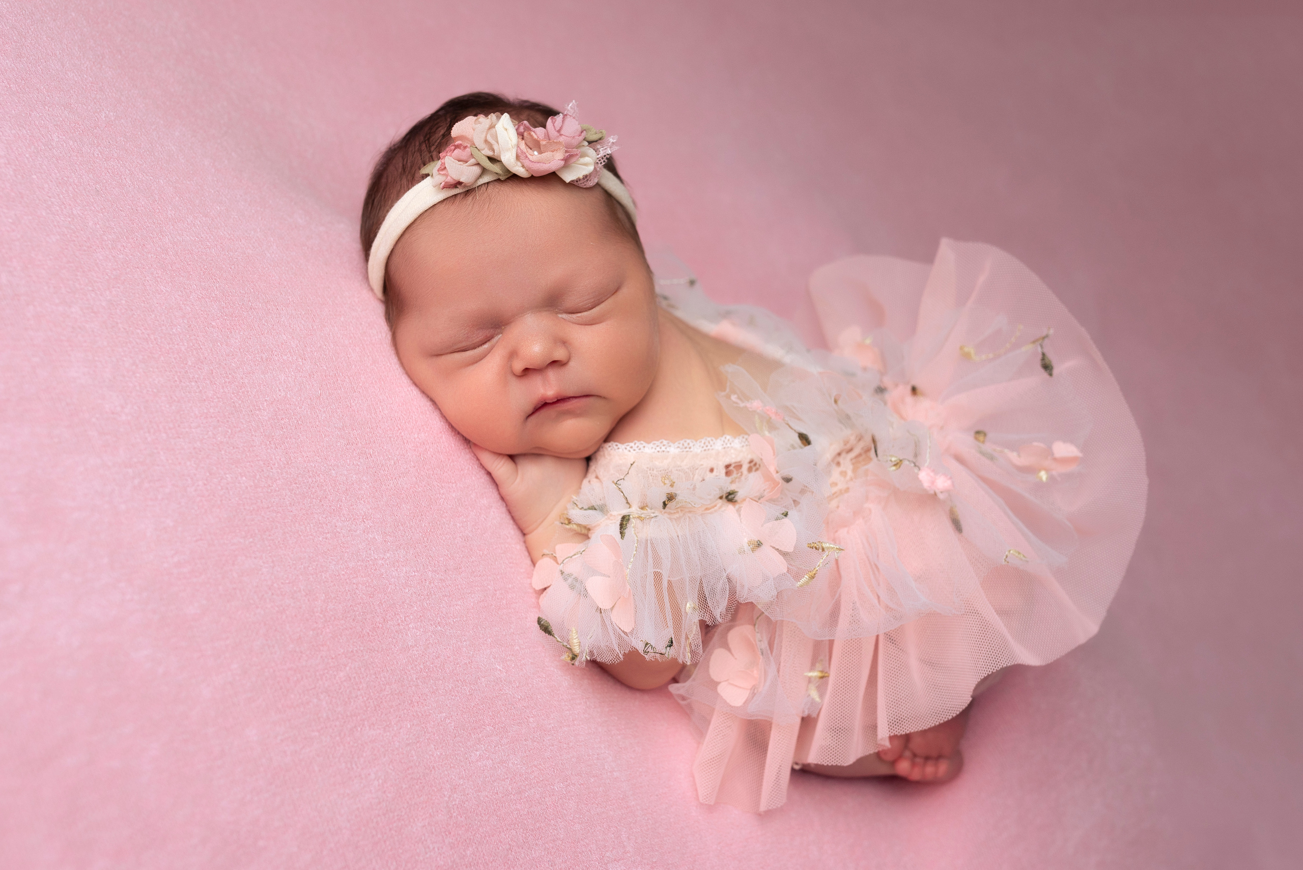 Съемка новорожденного в стиле классик