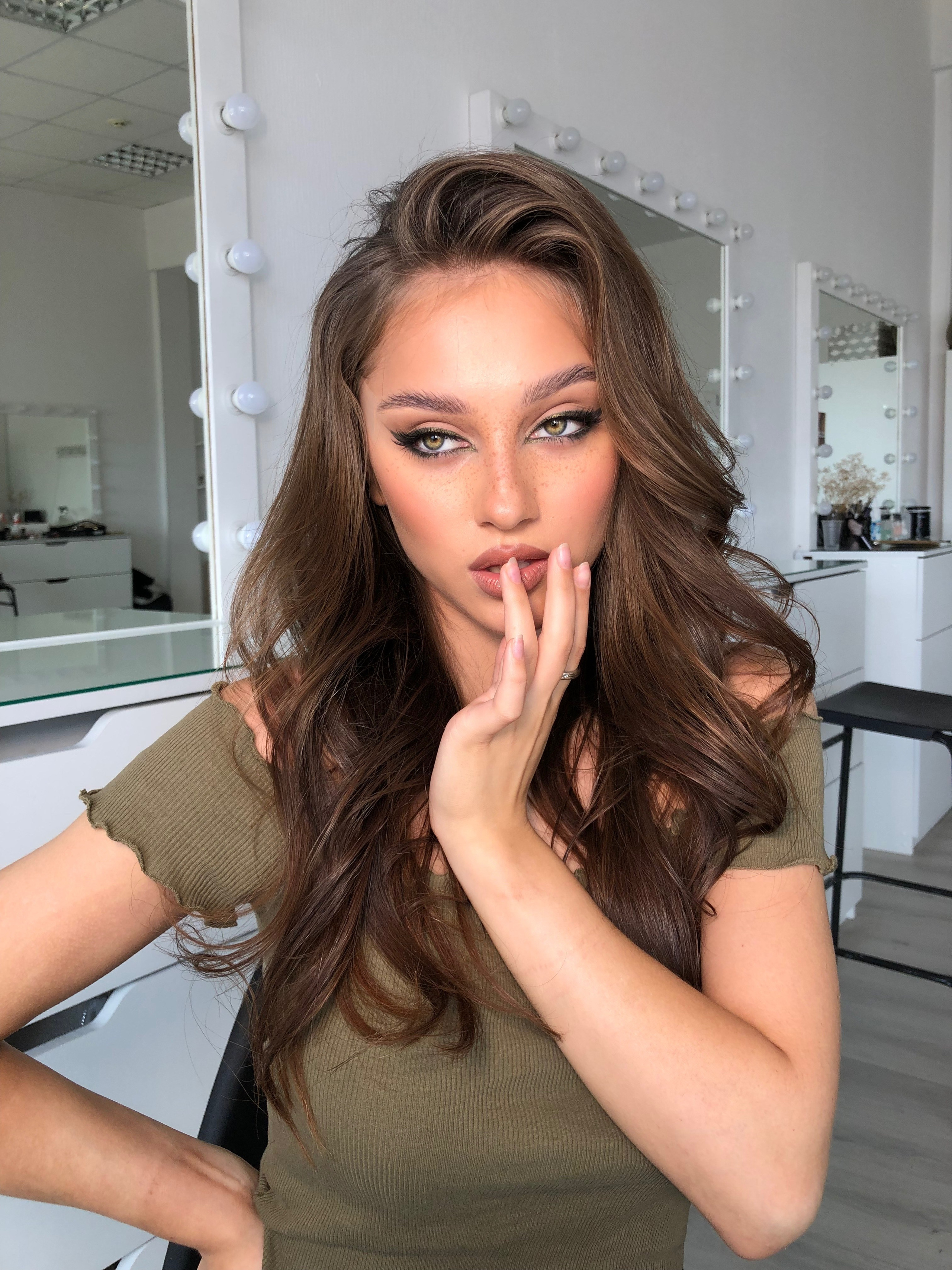 Модель София Новосибирск. Коммерческий фотограф для маркетплейсов Wildberries и Ozon в Новосибирске — фото и видео для брендов