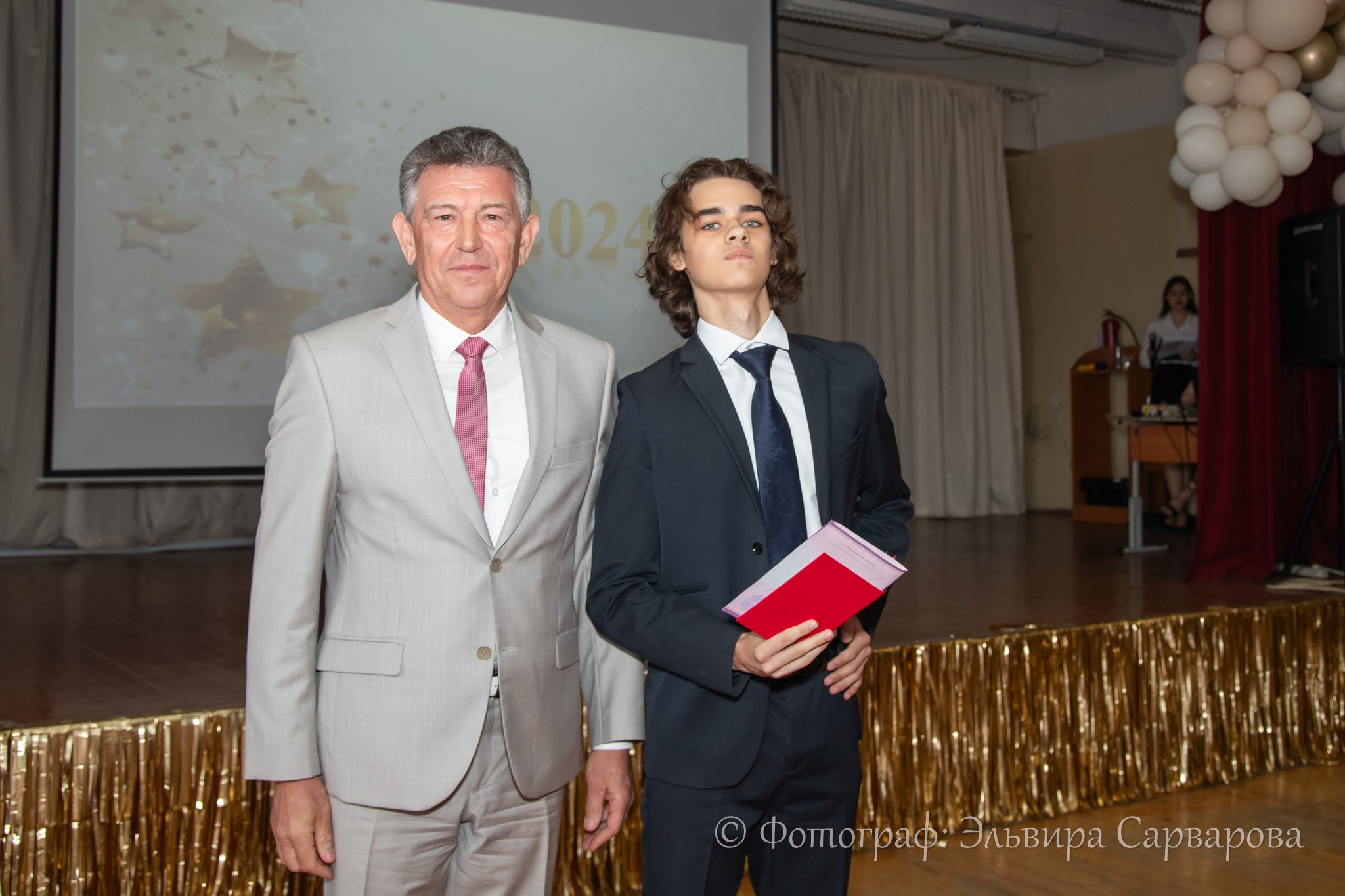 Вручение аттестатов 9 класс. Репортажный Фотограф