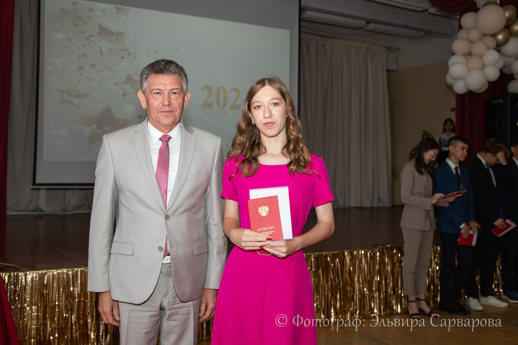 Вручение аттестатов 9 класс. Репортажный Фотограф