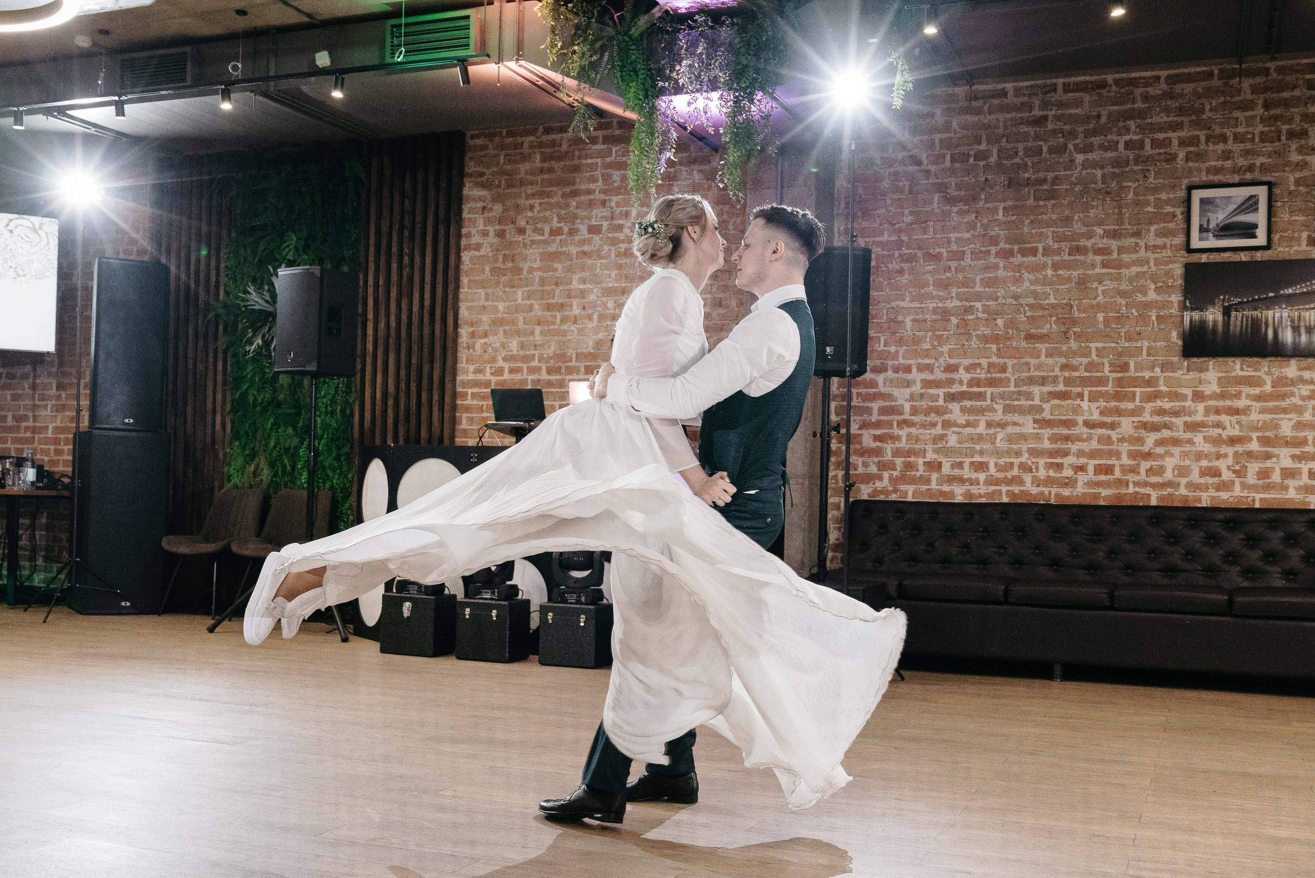 Артем и Галя. Тамара Власова