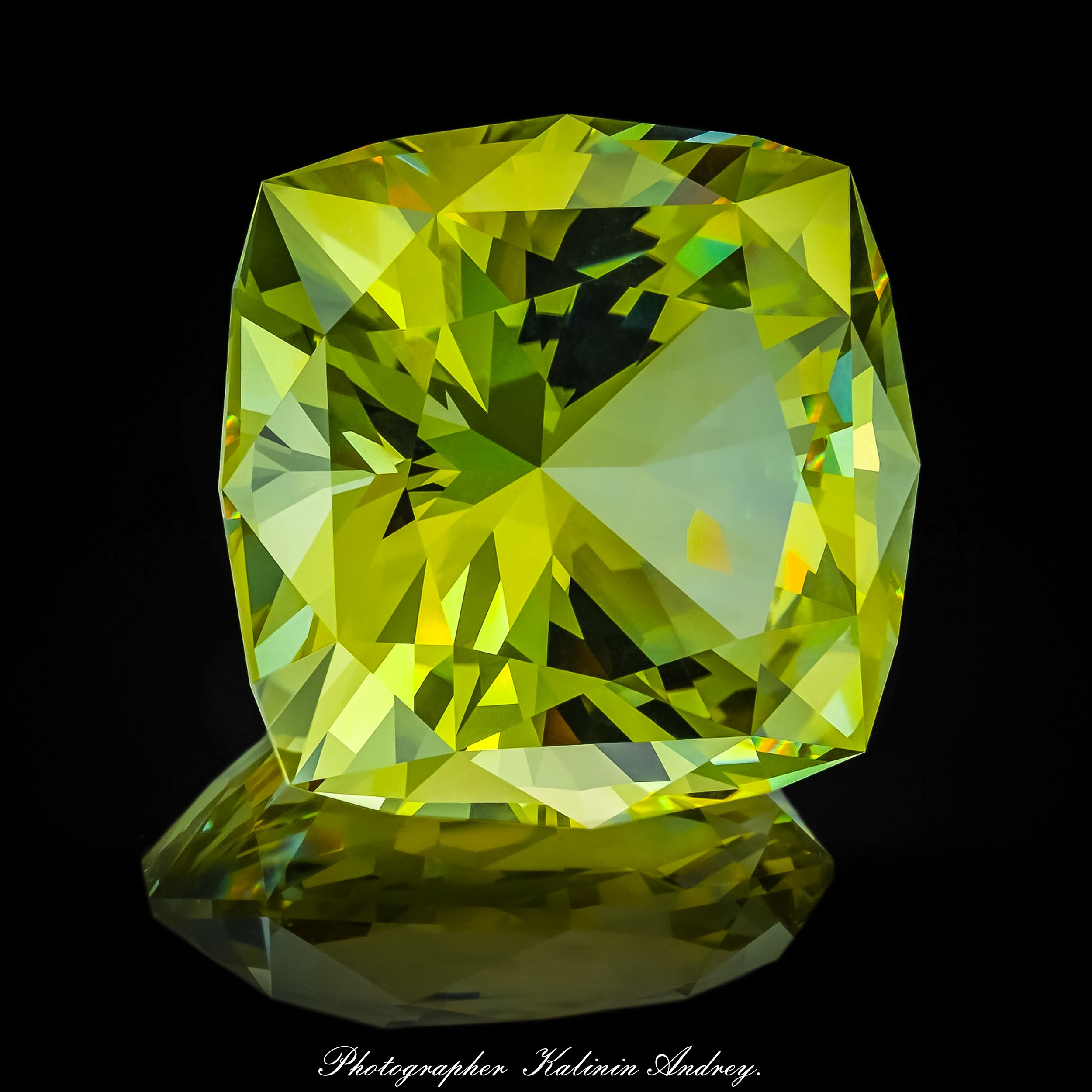 Профессиональная уникальная рекламная фотосъёмка драгоценных в Москве  тел +7 966-003-13-07. Высококачественная профессиональная рекламная фотосъёмка ювелирных украшений, драгоценных камней в Москве. Обучение, консультация