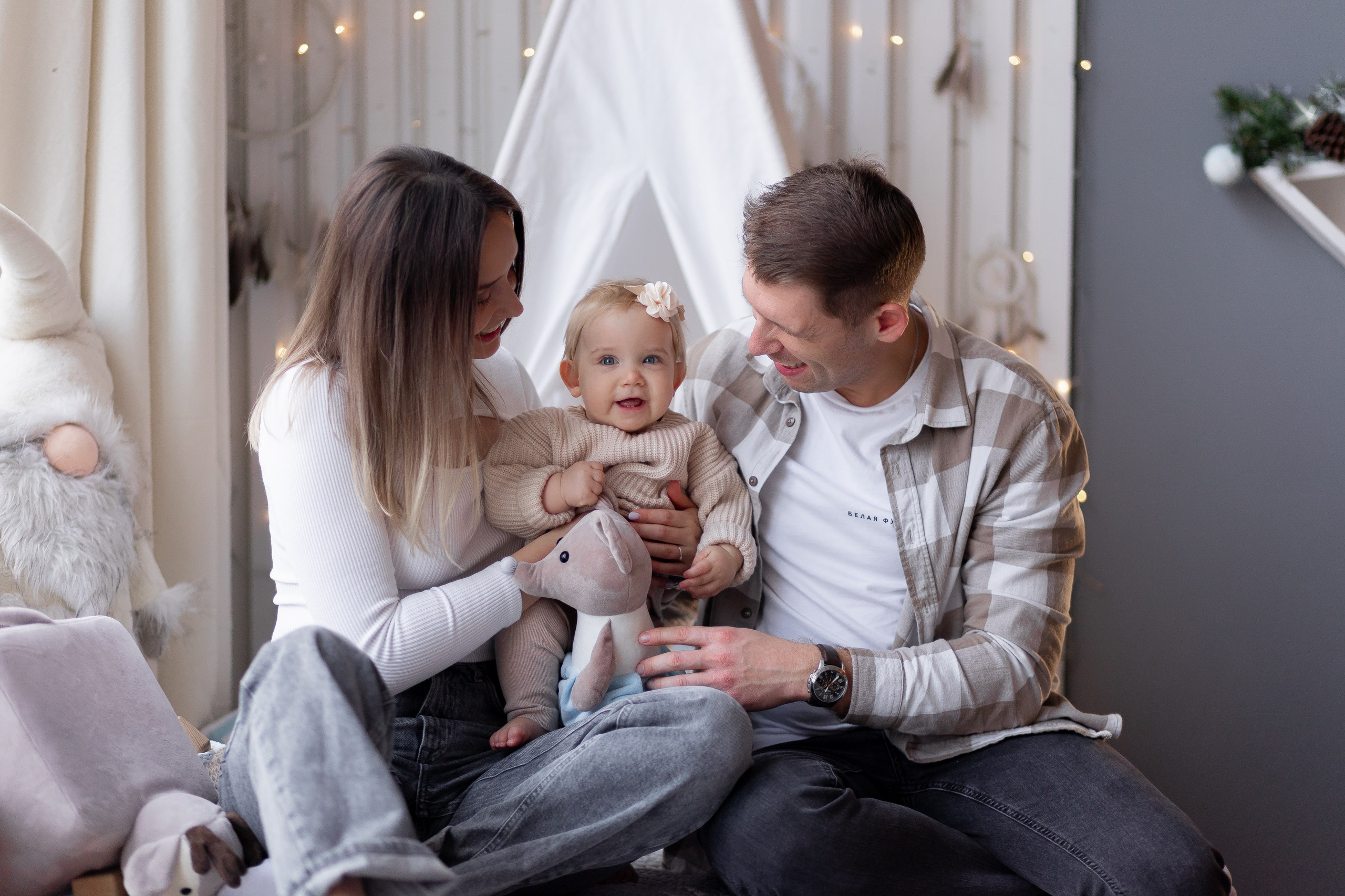 Семейная в фотостудии 10.11.24. Свадебный и контент фотограф в Нижнем Новгороде Владимир Пресняков