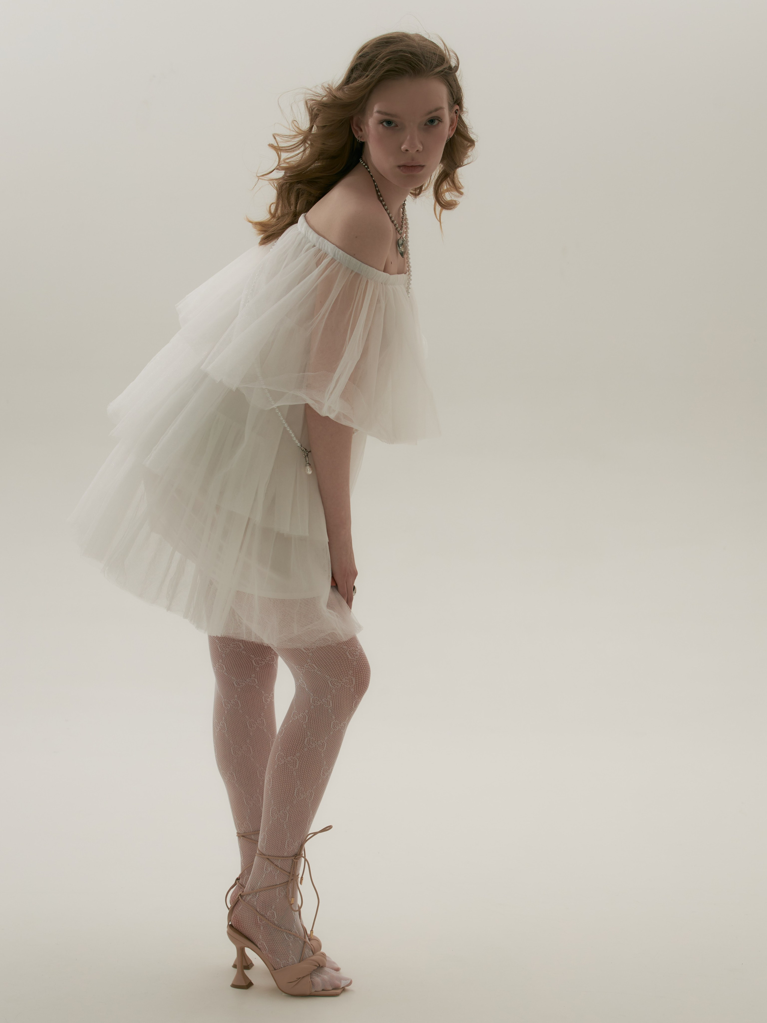 Воздушная съёмка фэшн-истории с красивой моделью. Анна Потявина. Фотограф Москва