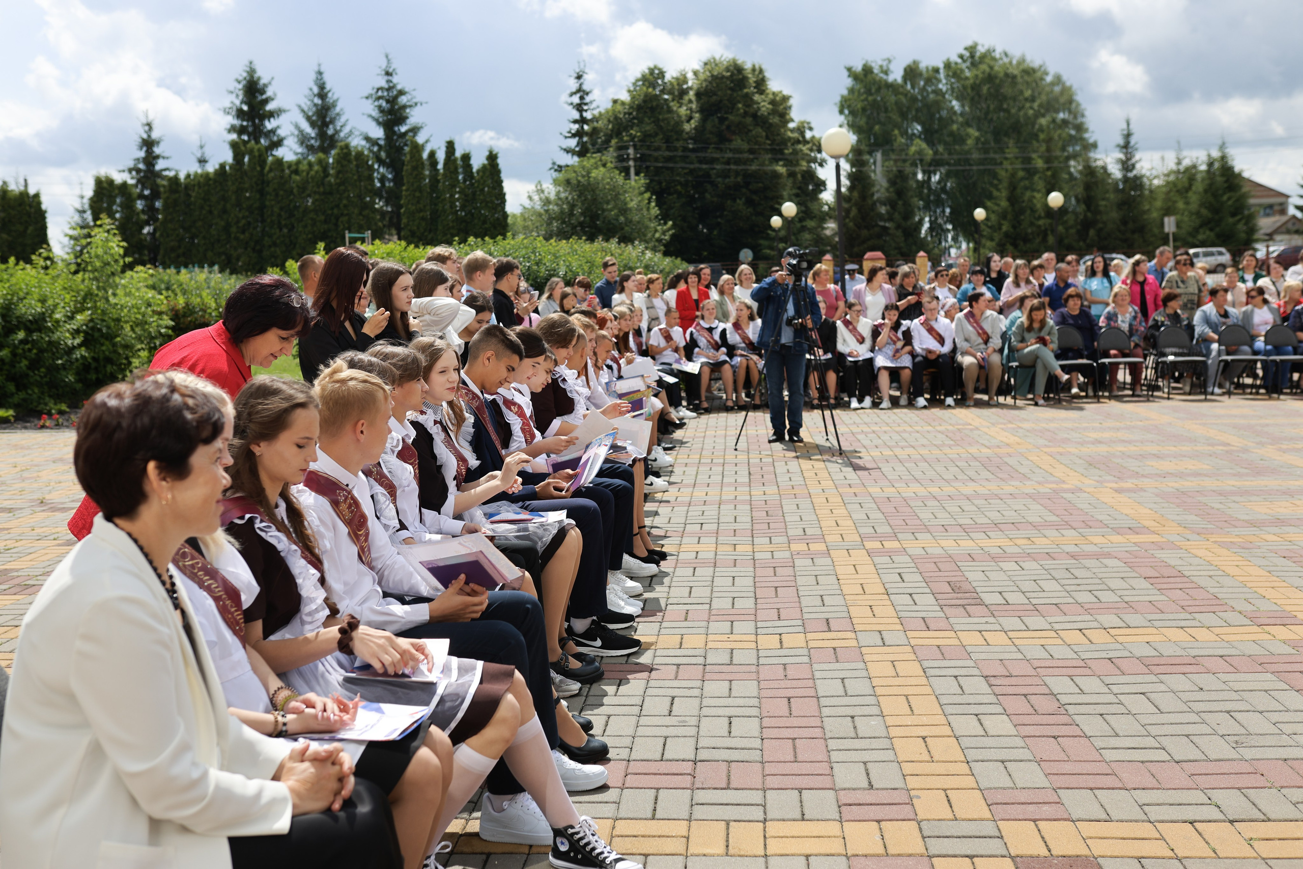 Последний звонок 9Б. Школьный и семейный фотограф Ольга Смирнова