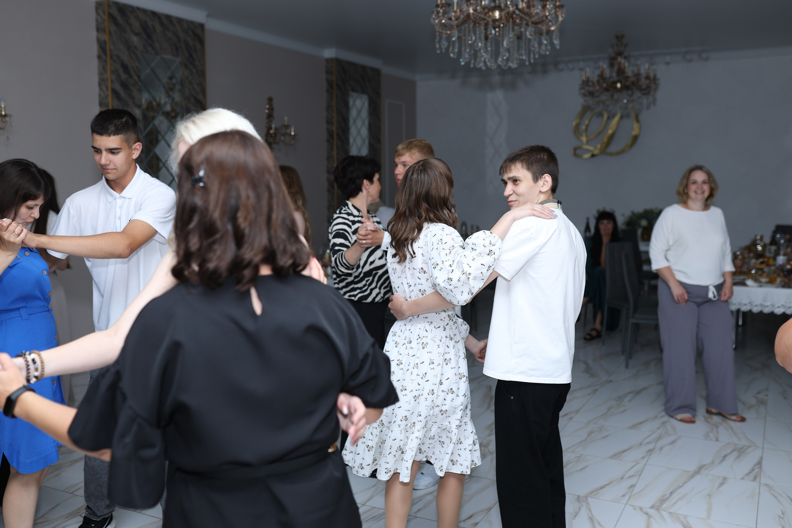 Выпускной вечер 9Б. Школьный и семейный фотограф Ольга Смирнова