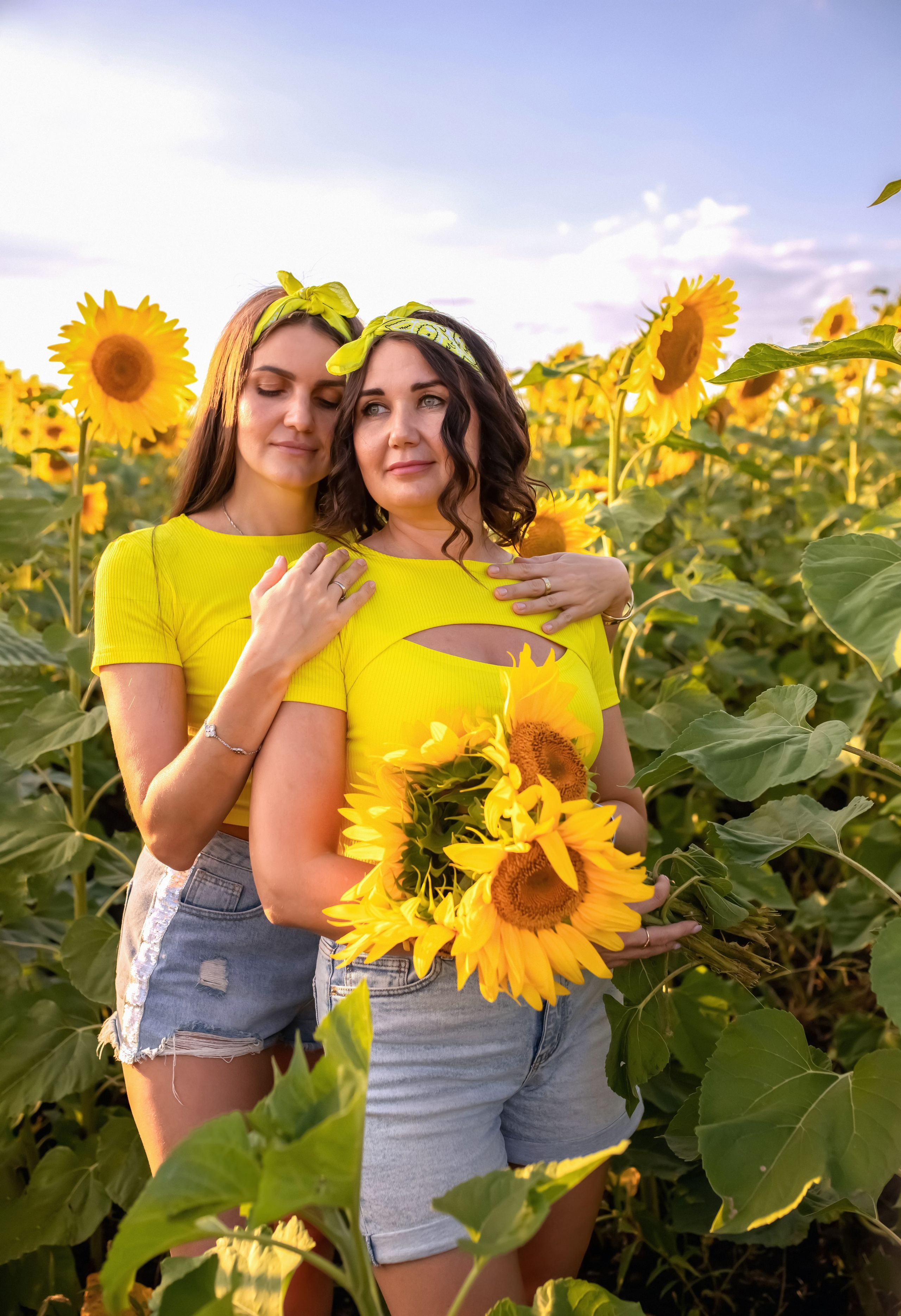 Семейная фотосессия Сияние подсолнухов, сияние улыбок