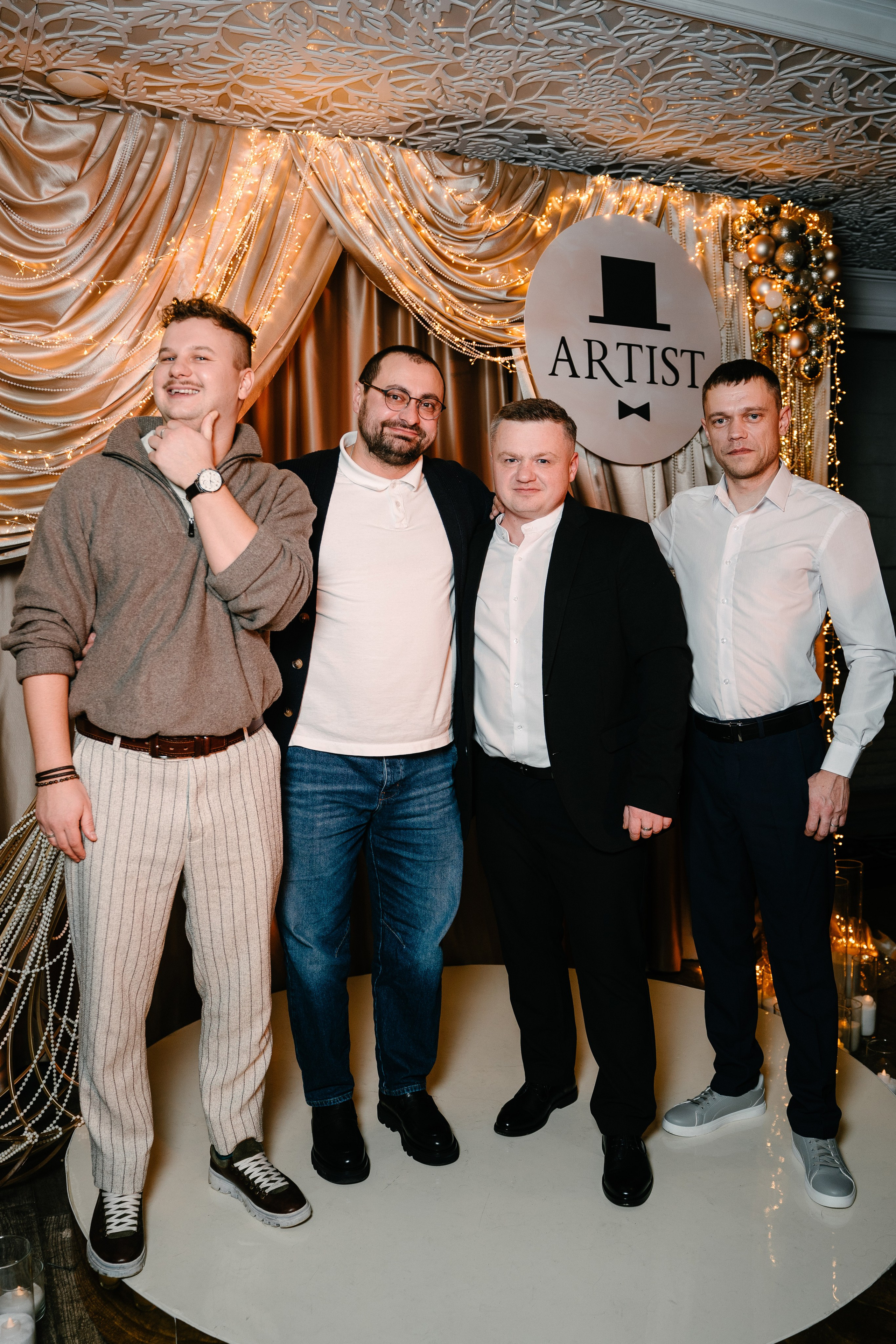 Новогодний вечер в Артисте. Свадебный и семейный фотограф в Воронеже Анастасия Бойко