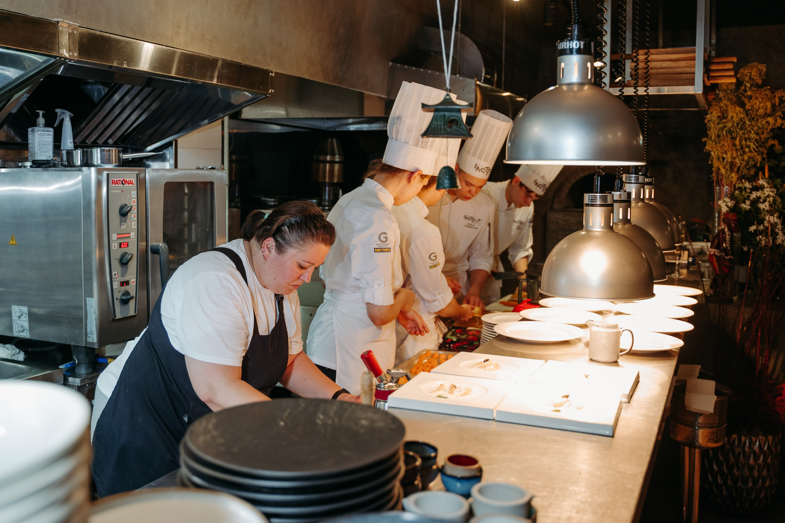 Открытый ужин с Mishlen Шеф Поварами. Репортажный и свадебный фотограф в Москве Рая Небогатова