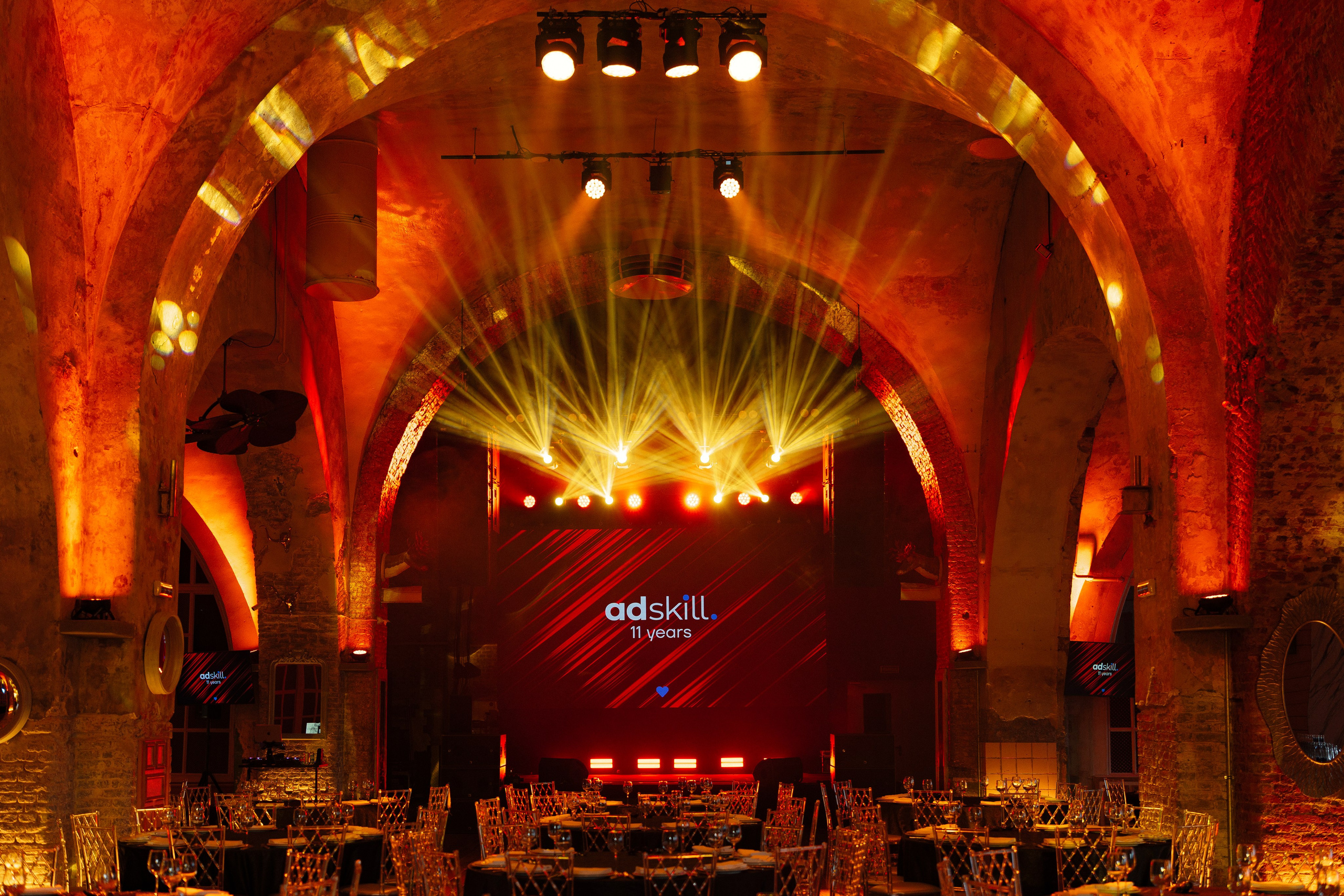 Adskill 11 лет. КОРПОРАТИВНЫЙ, ИМИДЖЕВЫЙ И РЕПОРТАЖНЫЙ ФОТОГРАФ МАКСИМ МЕШ