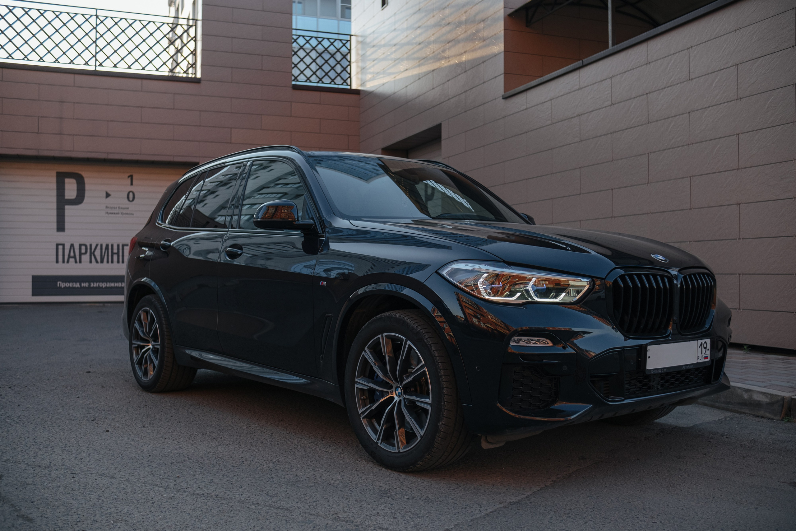 BMW X5. Фуд и предметный фотограф Виталий Морозов г. Москва