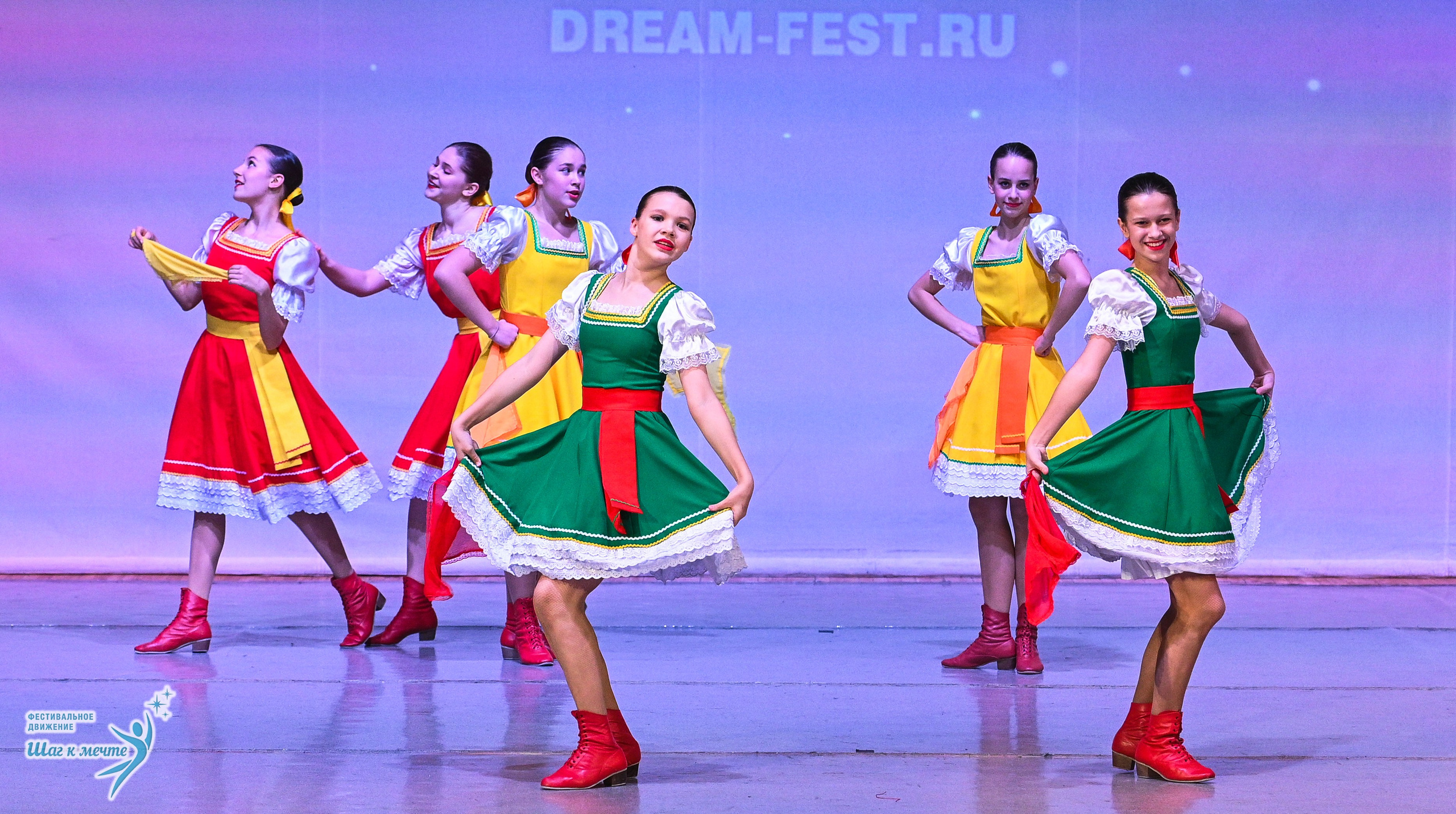 29.11.2025 Фестивальное движение «Шаг к мечте» г. Петрозаводск. Медиастудия Фото Концепт