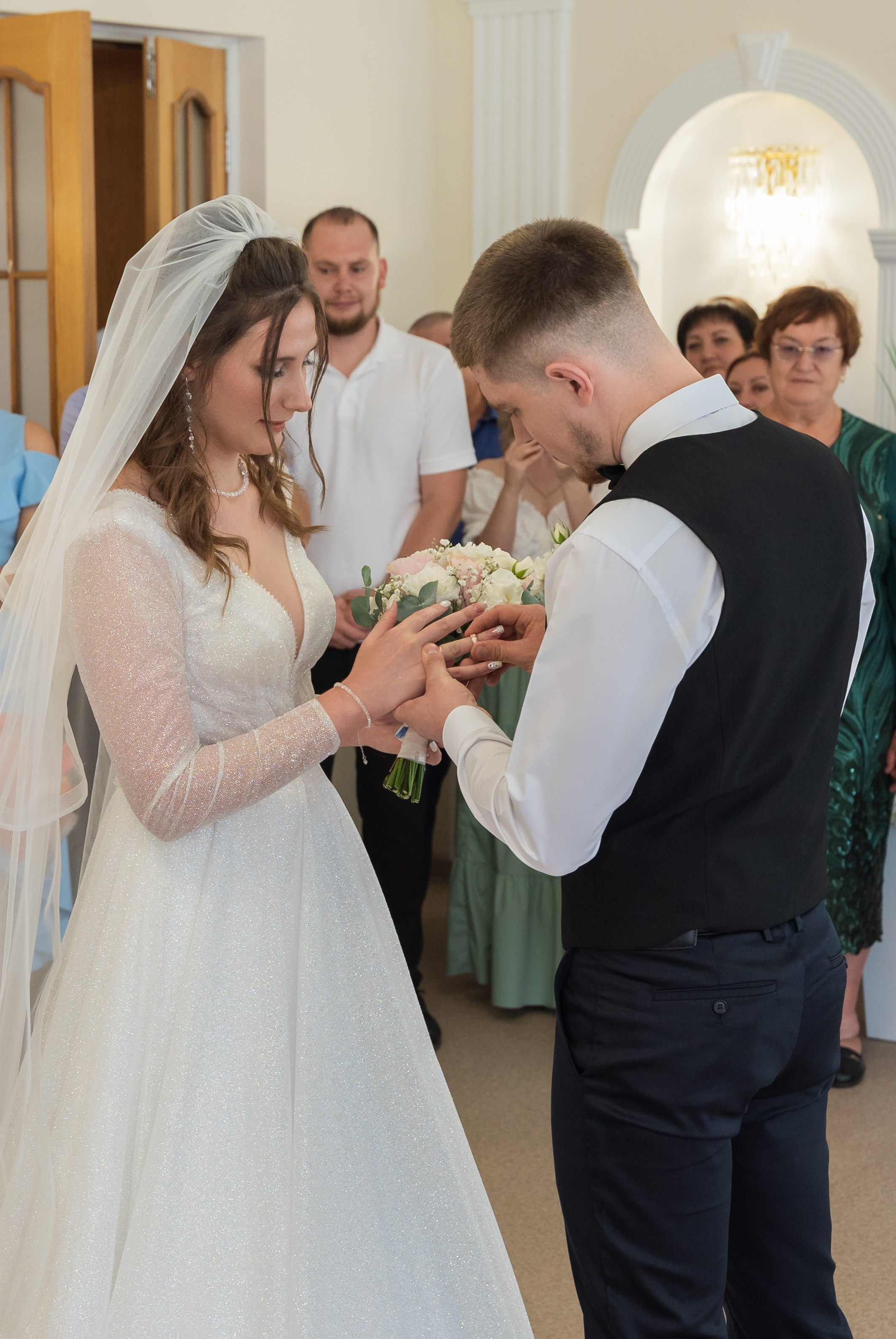 Кировский загс. Свадебный фотограф Новосибирск Мария Раменская