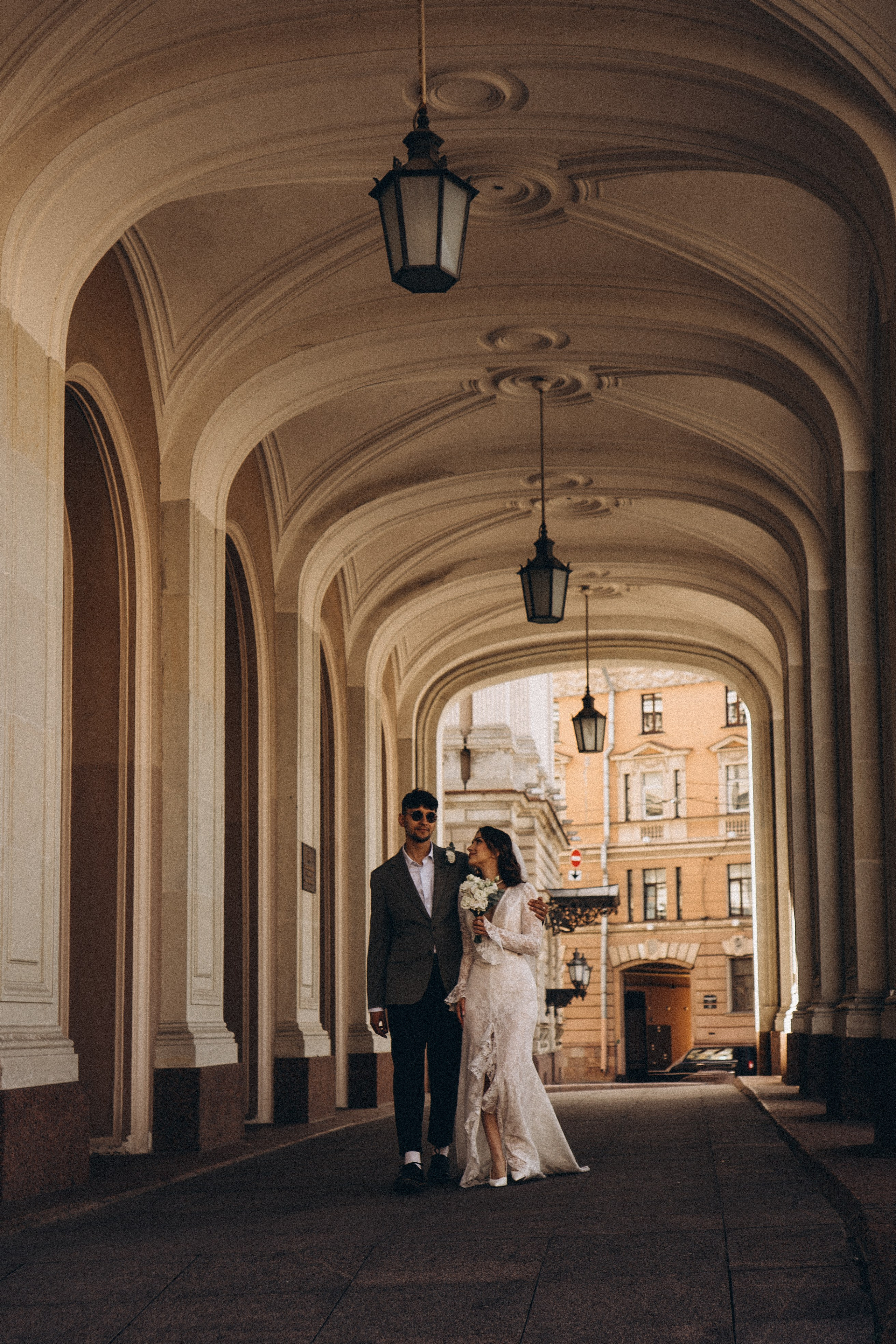 СВАДЕБНАЯ ПРОГУЛКА ВОЗЕ ИСАИКЕВСКОГО СОБОРА АСТОРИИ И ЗАКОНОДАЛЕТНОГО СОБРАНИЯ. Профессиональный фотограф, Санкт-Петербург — Виктория Богомолова