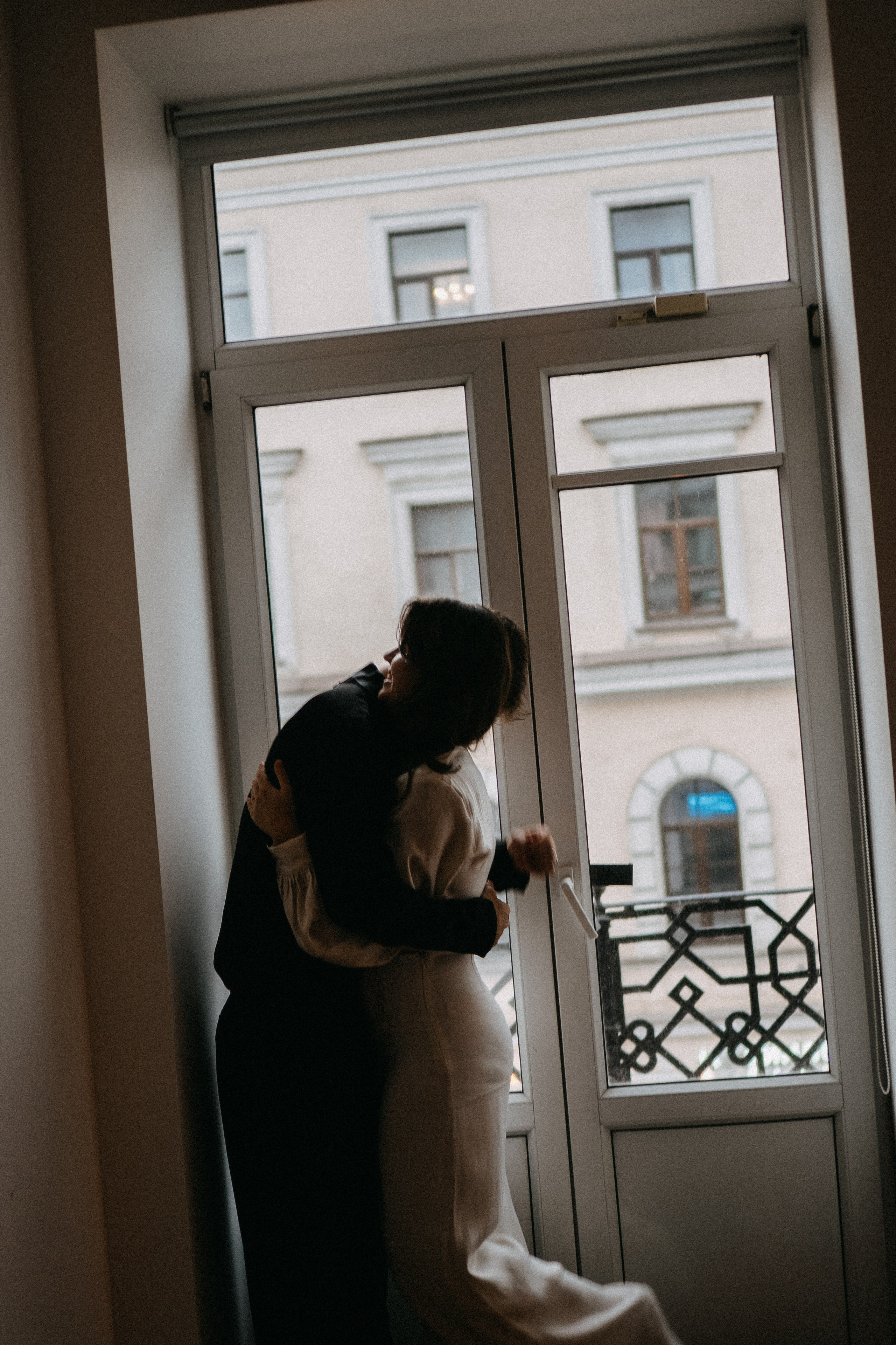 СБОРЫ ЖЕНИХА И НЕВЕСТЫ В УЮТНОЙ КВАРТИРЕ В ЦЕНТРЕ САНТК-ПЕТЕРБУРГА. Профессиональный фотограф, Санкт-Петербург — Виктория Богомолова