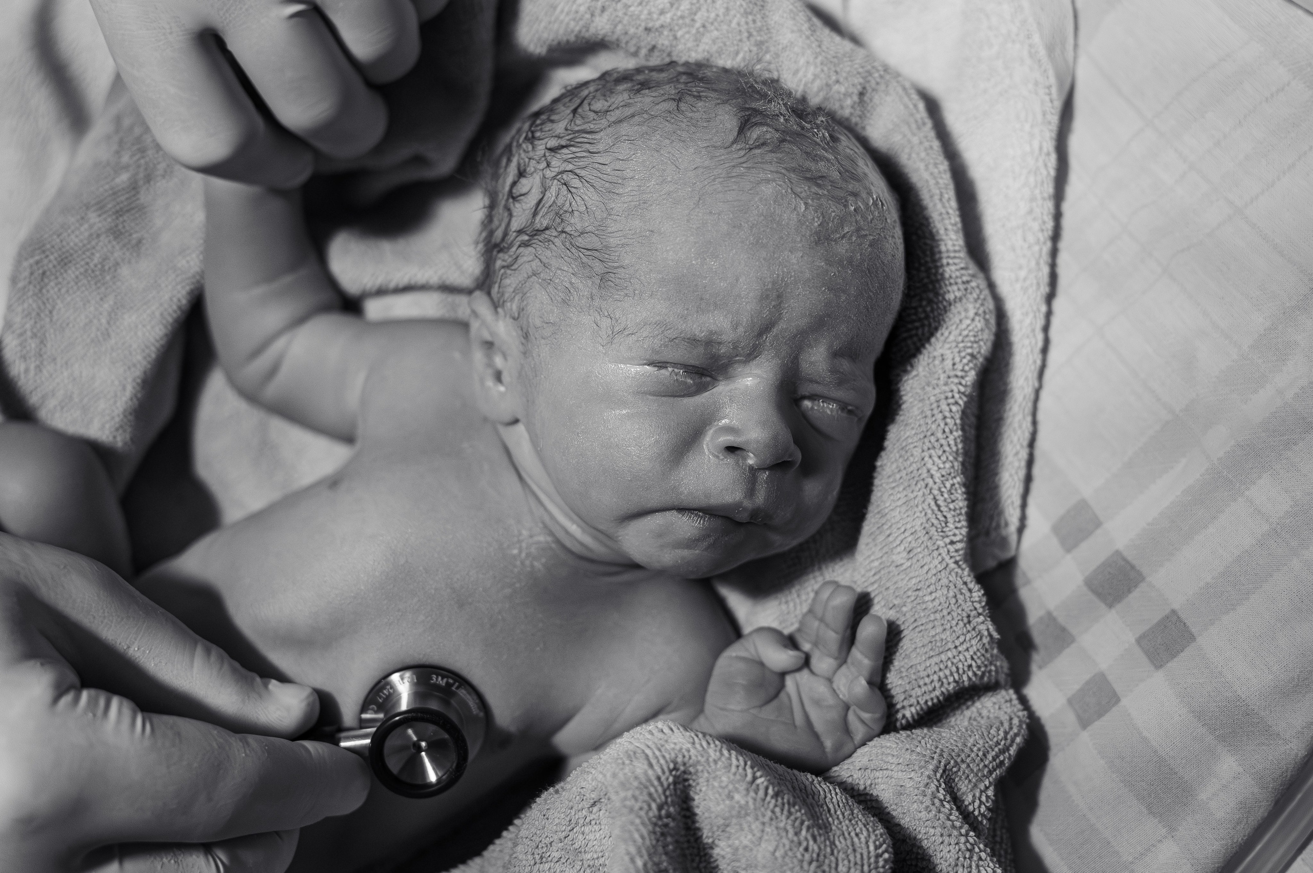 Михаил и Иван родились. Фотограф на роды СПБ Юлия Герасимова