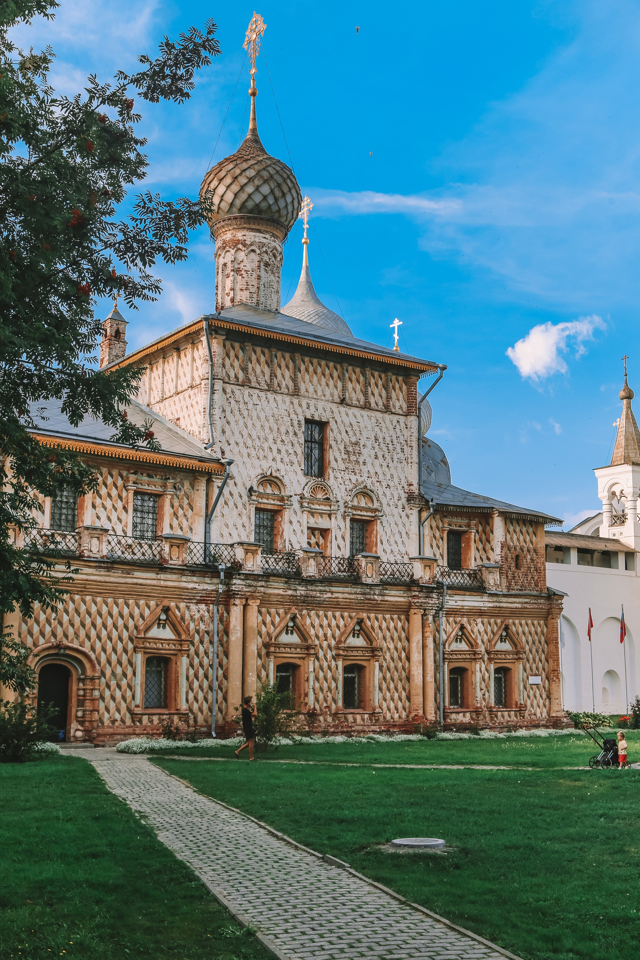 Ростов Великий. Дарья Письменюк / Darya Leitstern — фотограф, музыкант, журналист, путешественник