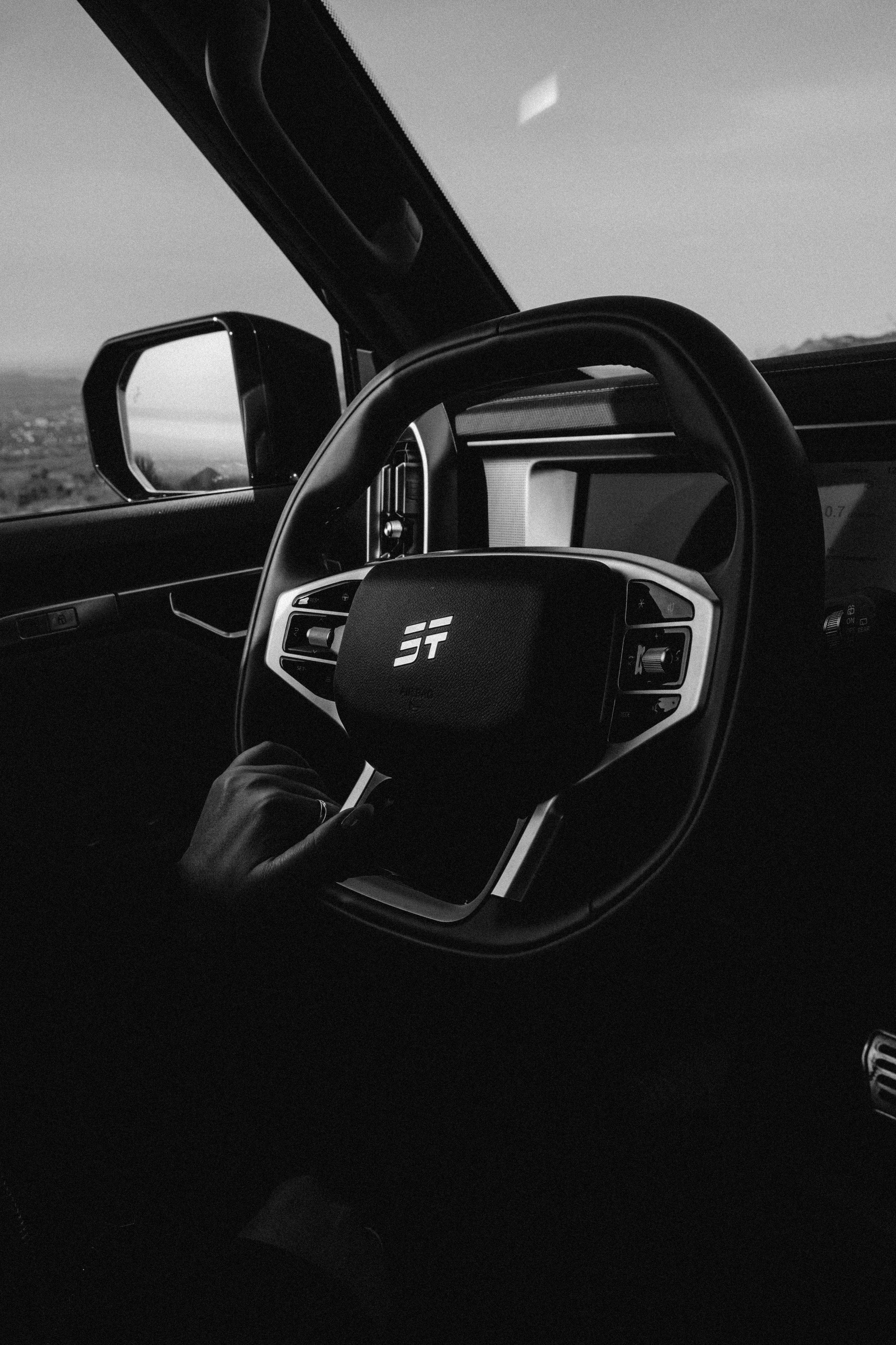 Яна и Jetour T-2. Свадебный и портретный фотограф в Пятигорске, КМВ — Власова Юля