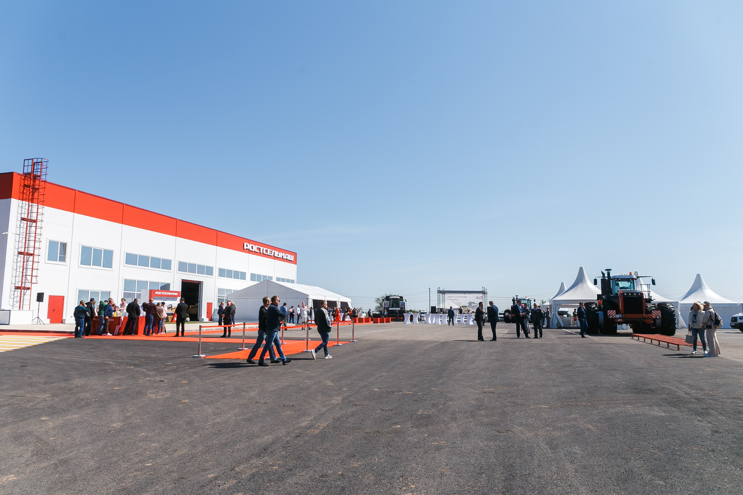 Открытие дилерского центра Ростсельмаш. Событийный фотограф Максим Бескоровайновнов