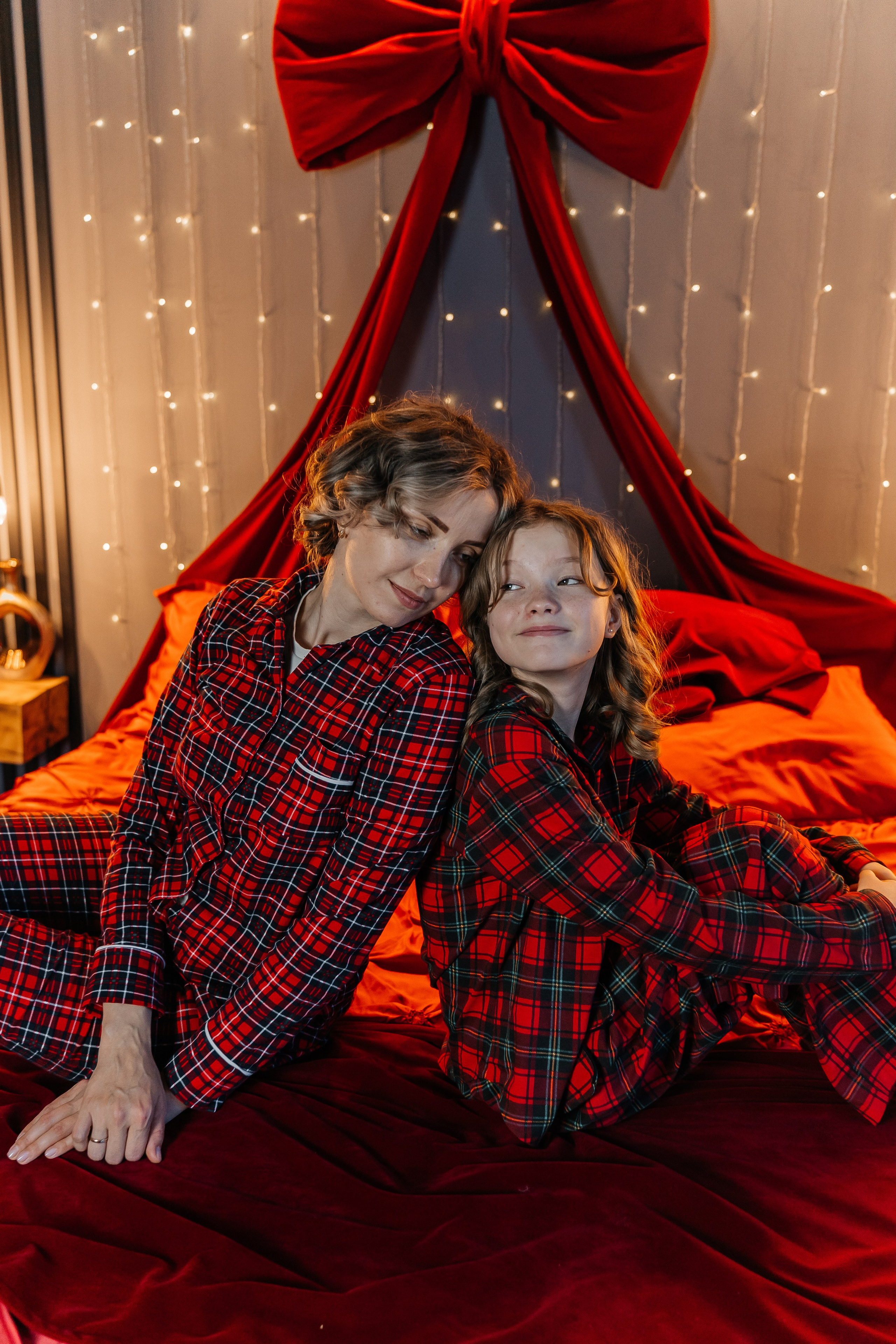 Ночь перед Рождеством. Для тех, кто не ждёт удачи, а создаёт её. Каждая фотосессия — это твой момент, твой стиль, твой успех. 📸